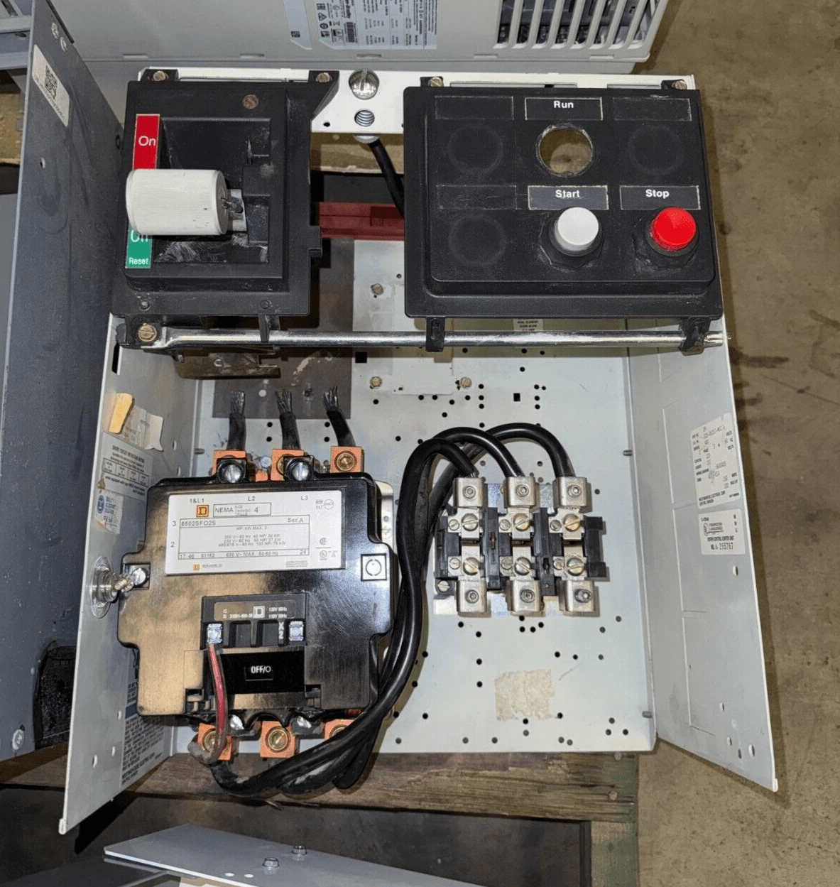 Westinghouse Size 4 MCC Bucket 18" 8502SFO2S Coil 110/120V With Door Used – image 1