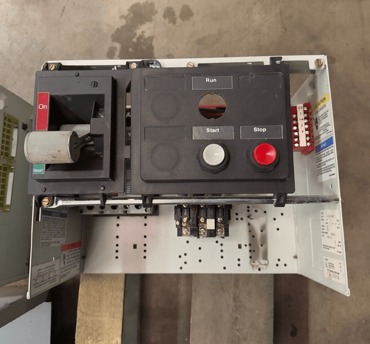 Westinghouse 15A MCC Bucket 12" Breaker HMC015E0C Size 1 Starter With Door Used – image 1