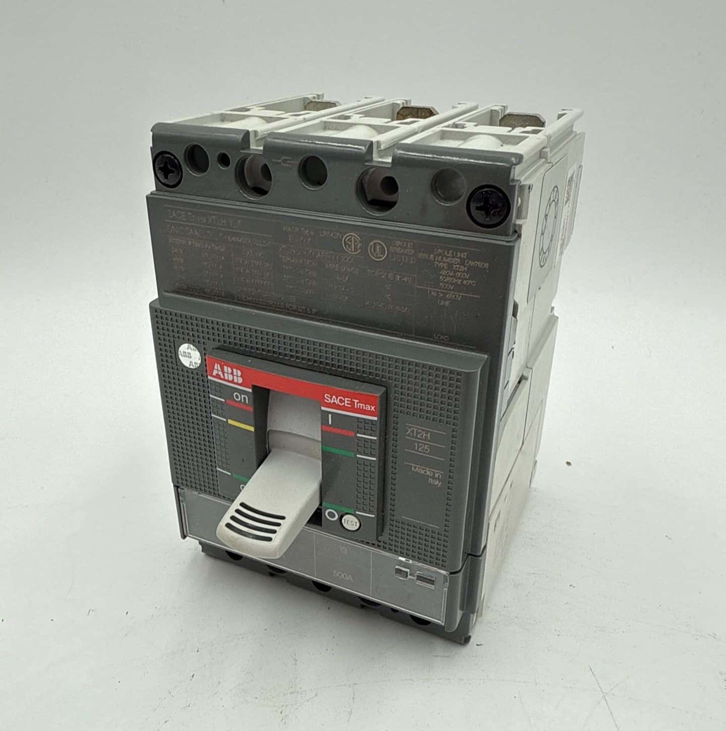 ABB XT2HQ3050AFF000XXX Circuit Breaker — image 1 of 9