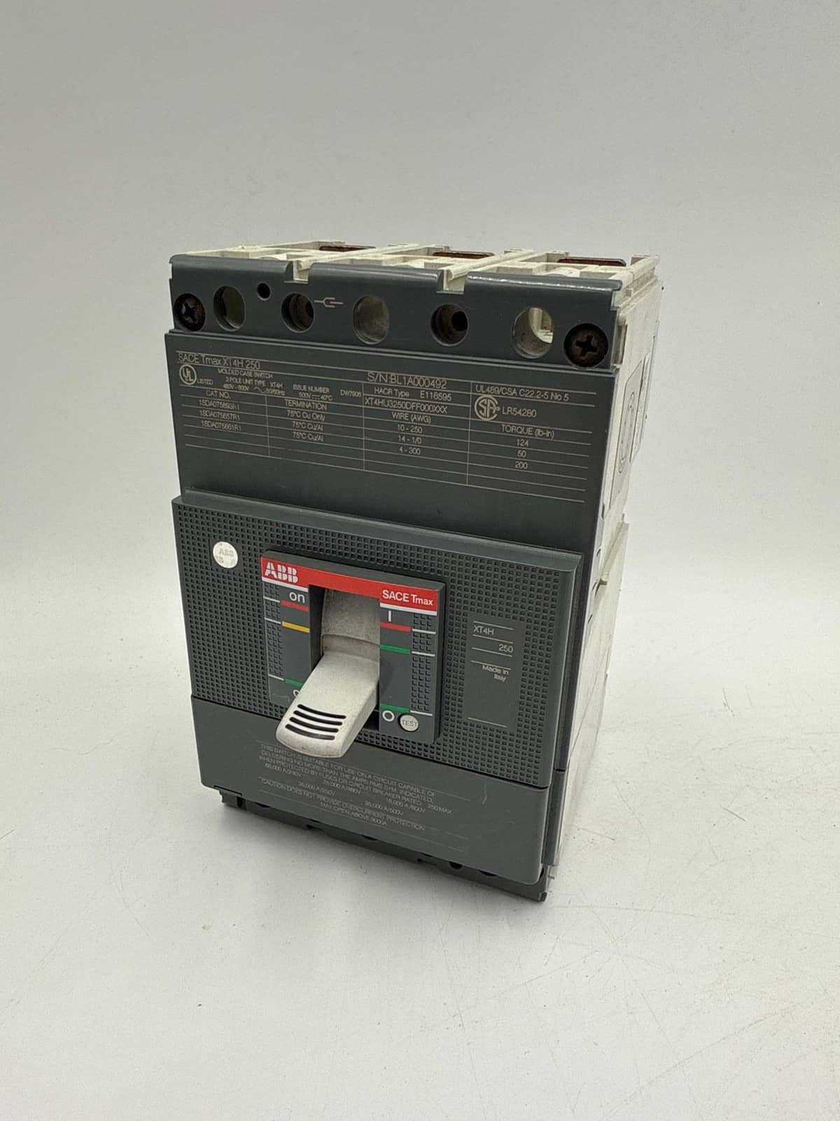 ABB XT4HU3250DFF000XXX Circuit Breaker — image 1 of 8