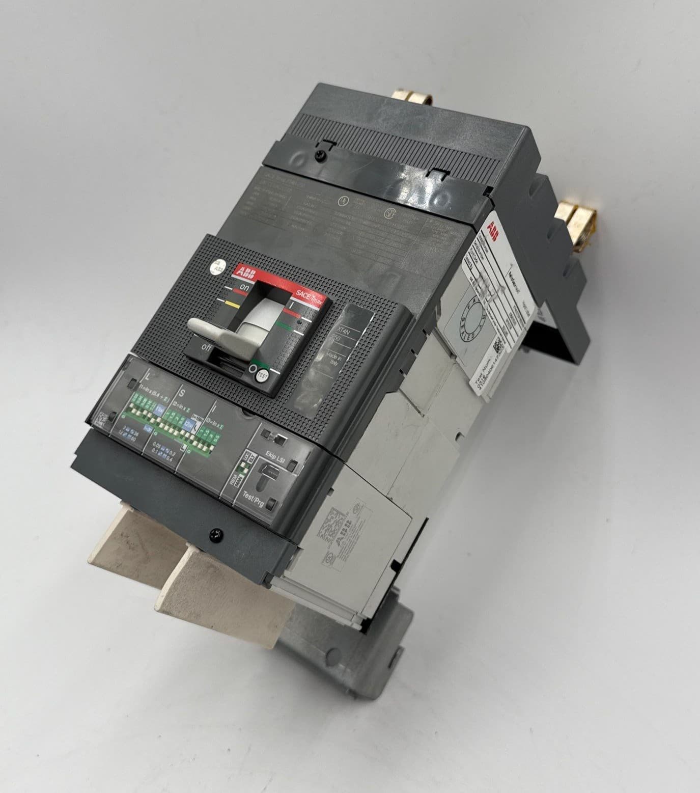 ABB XT4NU3250FY8000XXX Circuit Breaker 250A 3P 600V SACE Tmax XT4N 250