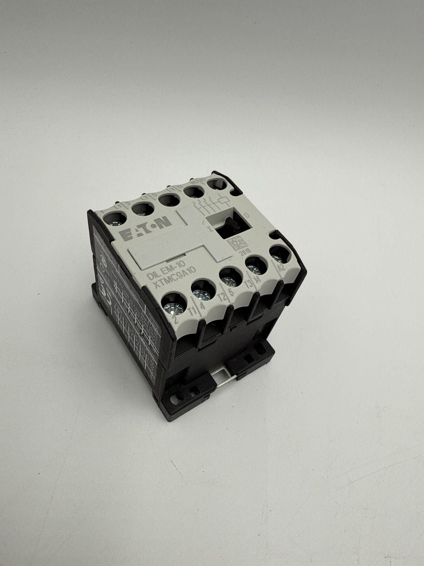 Eaton XTMC9A10A Contactor — image 1 of 6