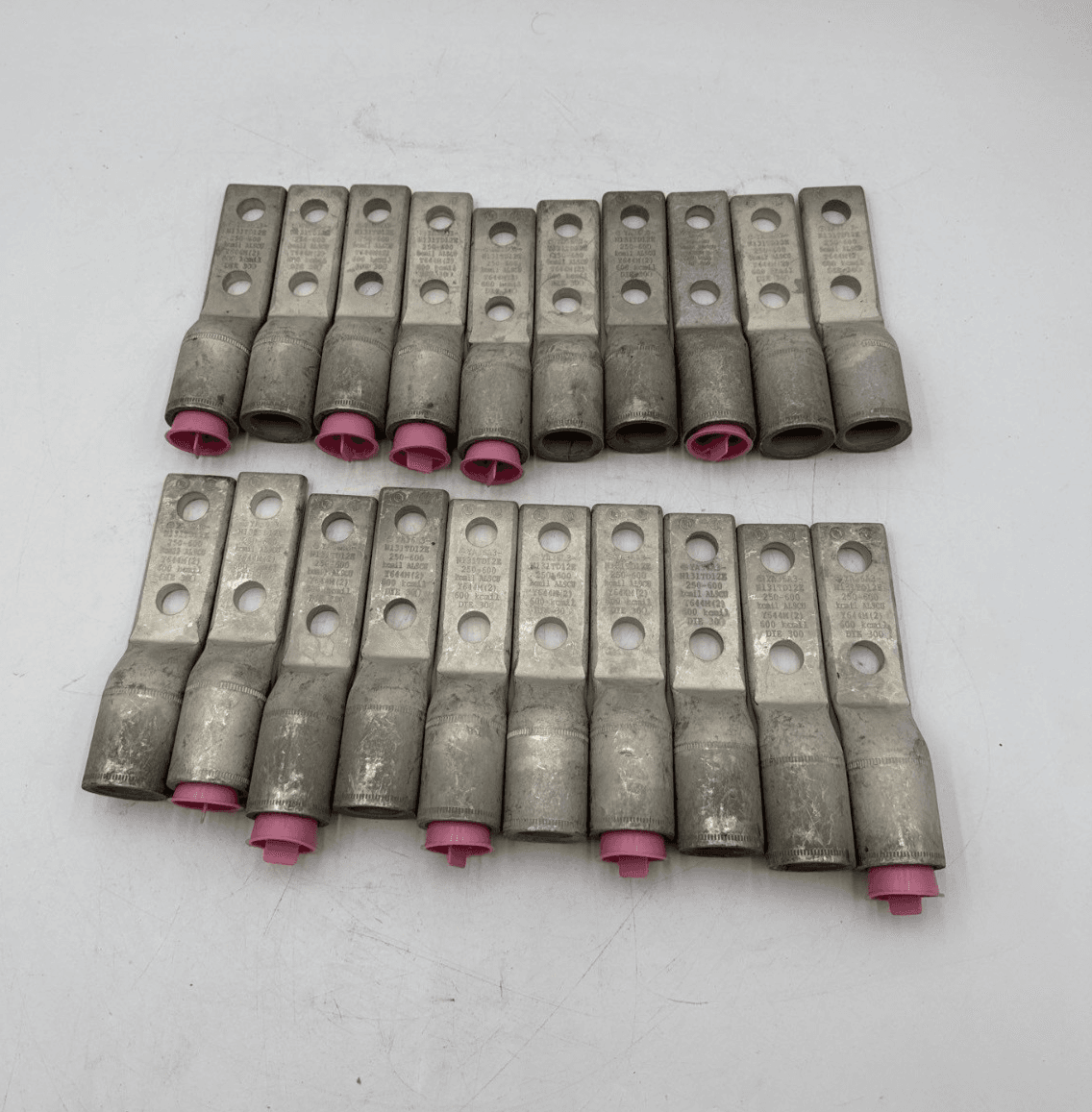 20PC Burndy YA36A3N131TD12E 2 Holes Aluminum Compression Lug Terminal Lot of 20