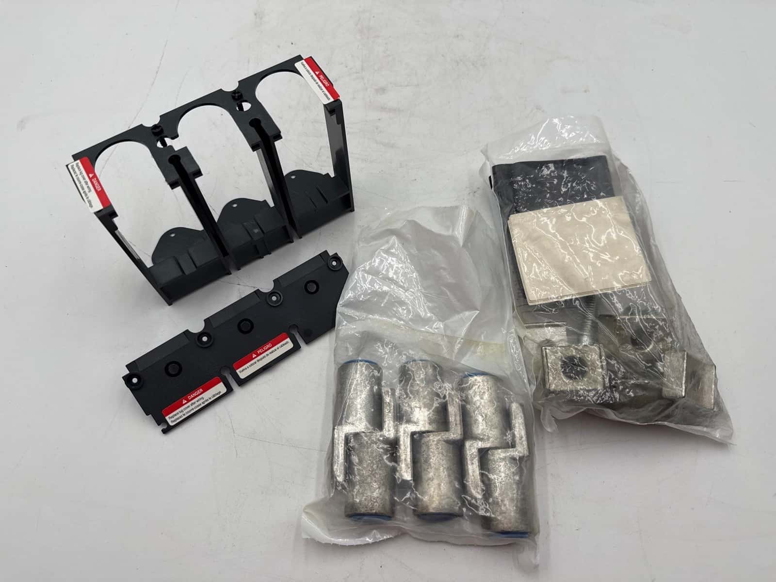 Square D YA600L32K3 Circuit Breaker Compression Lug Kit (6) 600A 3P POWERPACT L