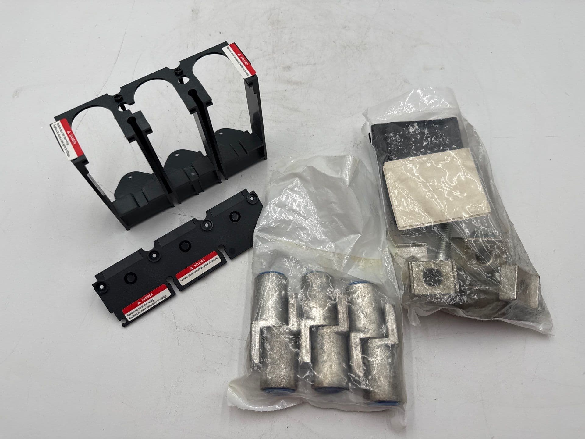 Square D YA600L32K3 Circuit Breaker Compression Lug Kit (6) 600A 3P POWERPACT L – image 1