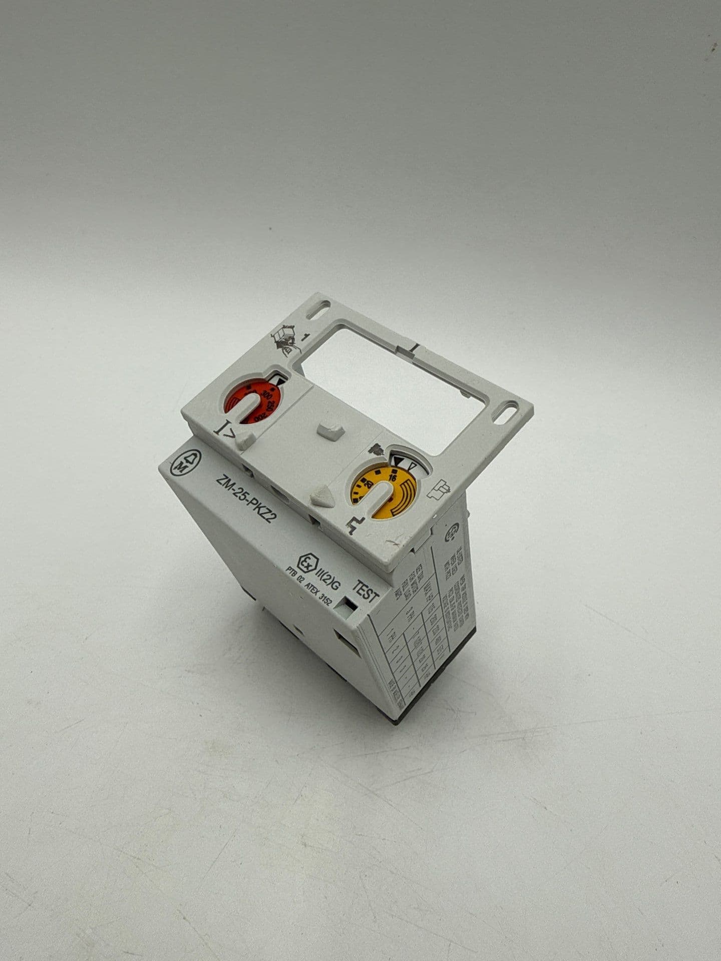 Eaton ZM-25-PKZ2 Motor Protection Trip Block 16-25A 200-350A Adj Mag Trip – image 1