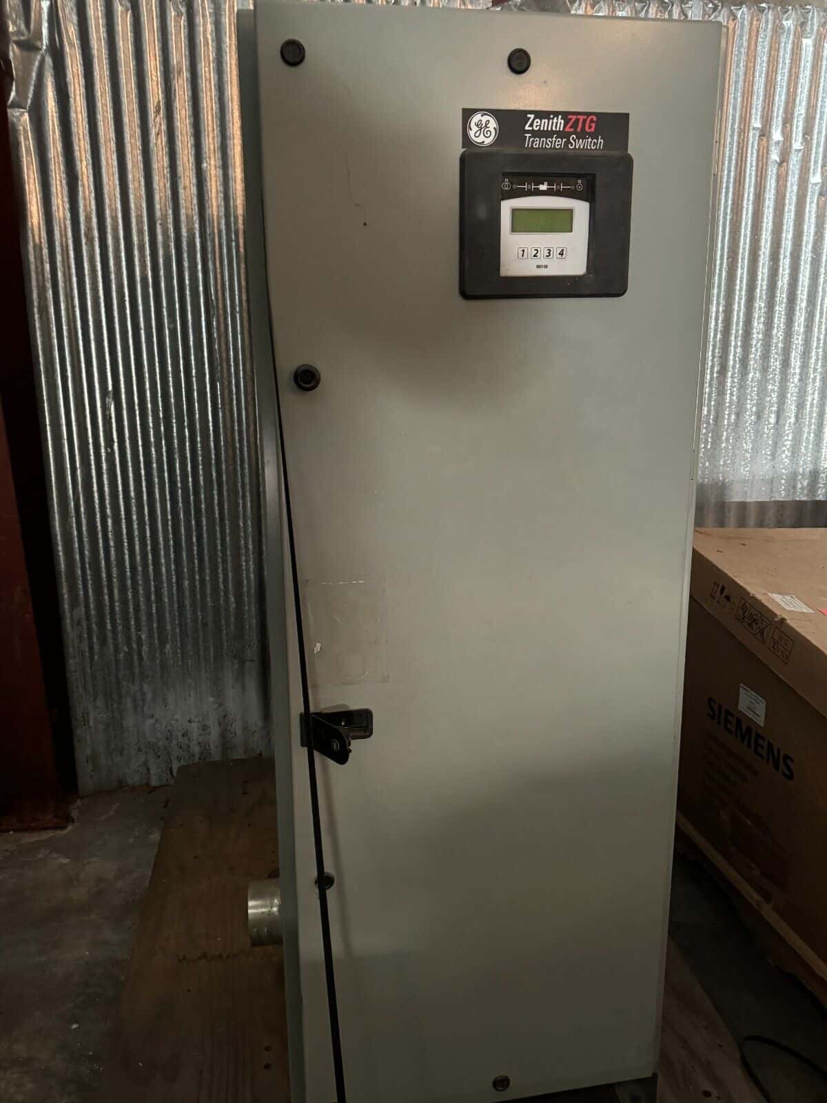 Zenith ZTG000A0M060F Automatic Transfer Switch — image 1 of 4