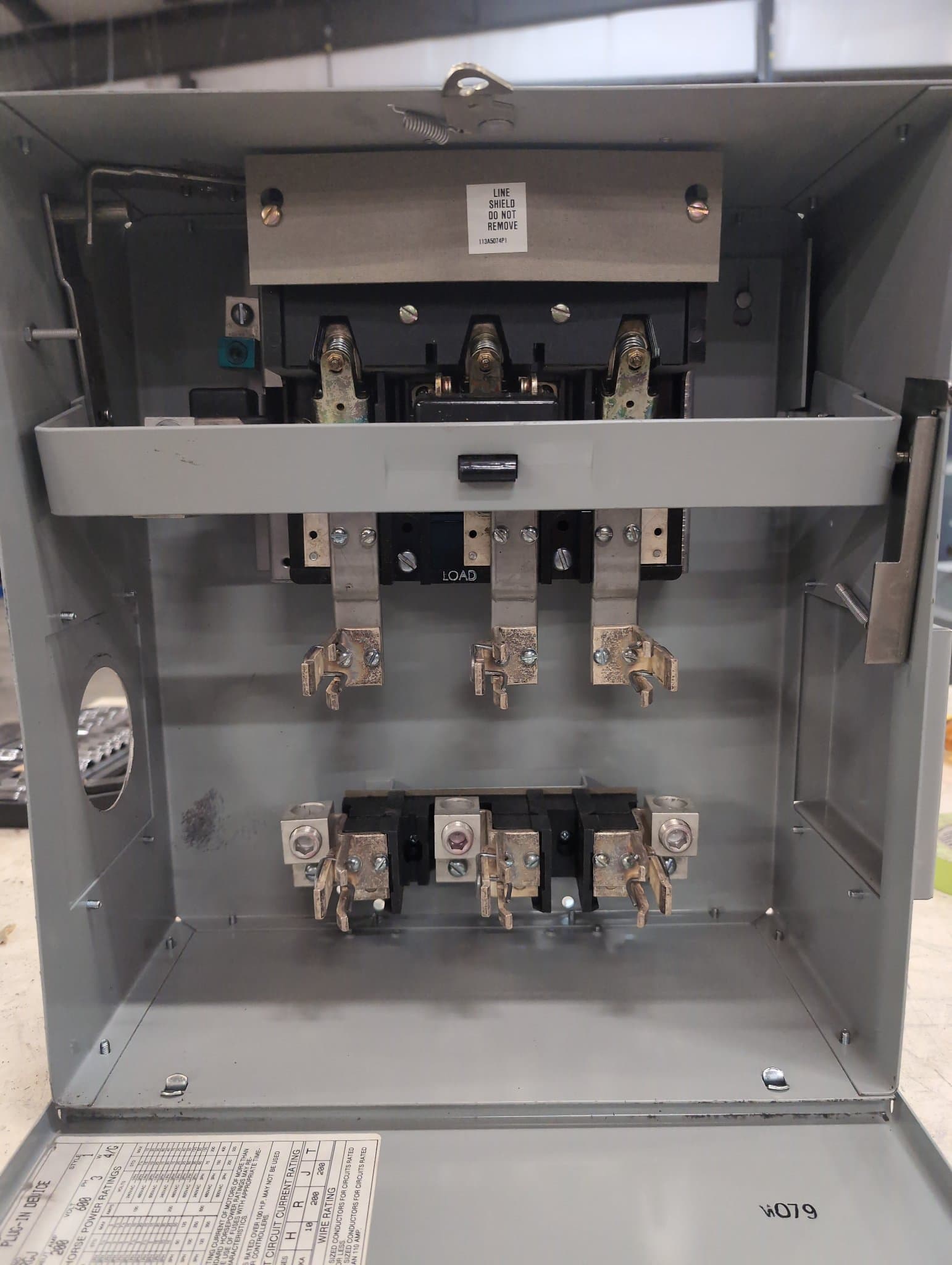 GE SB464RGJ Fused Bus Plug 200A 600V Indoor Enclosure – image 1