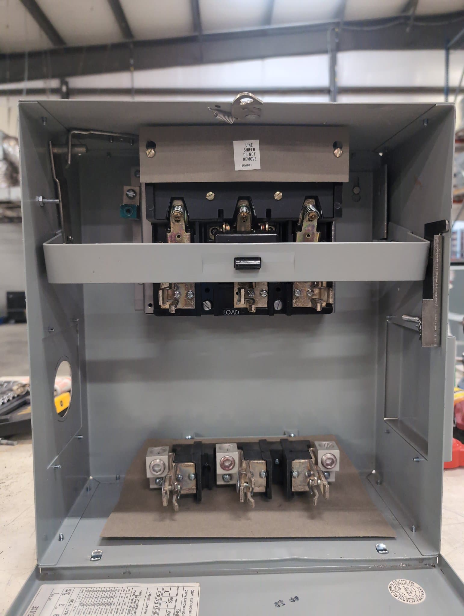 GE SB364RGR Fused Bus Plug 200A 600V Indoor Enclosure – image 1