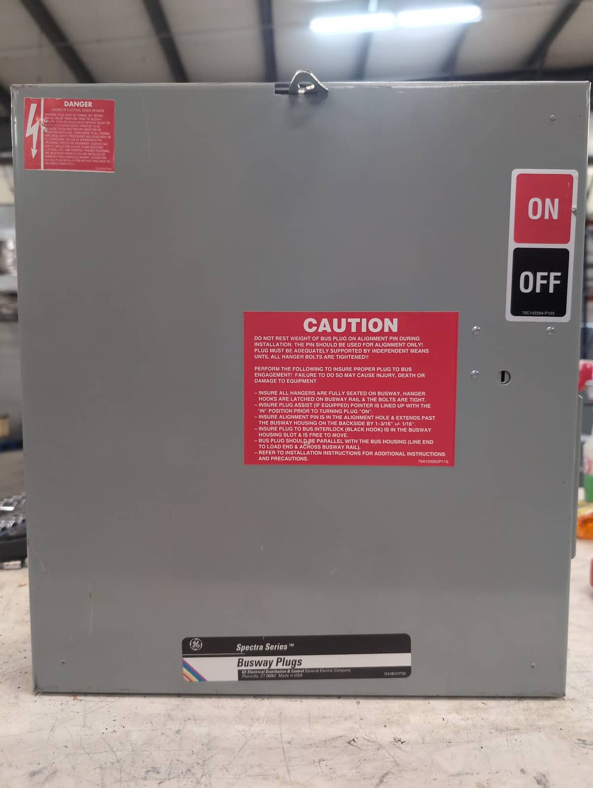 GE SB464RGR Bus Plug — image 1 of 8