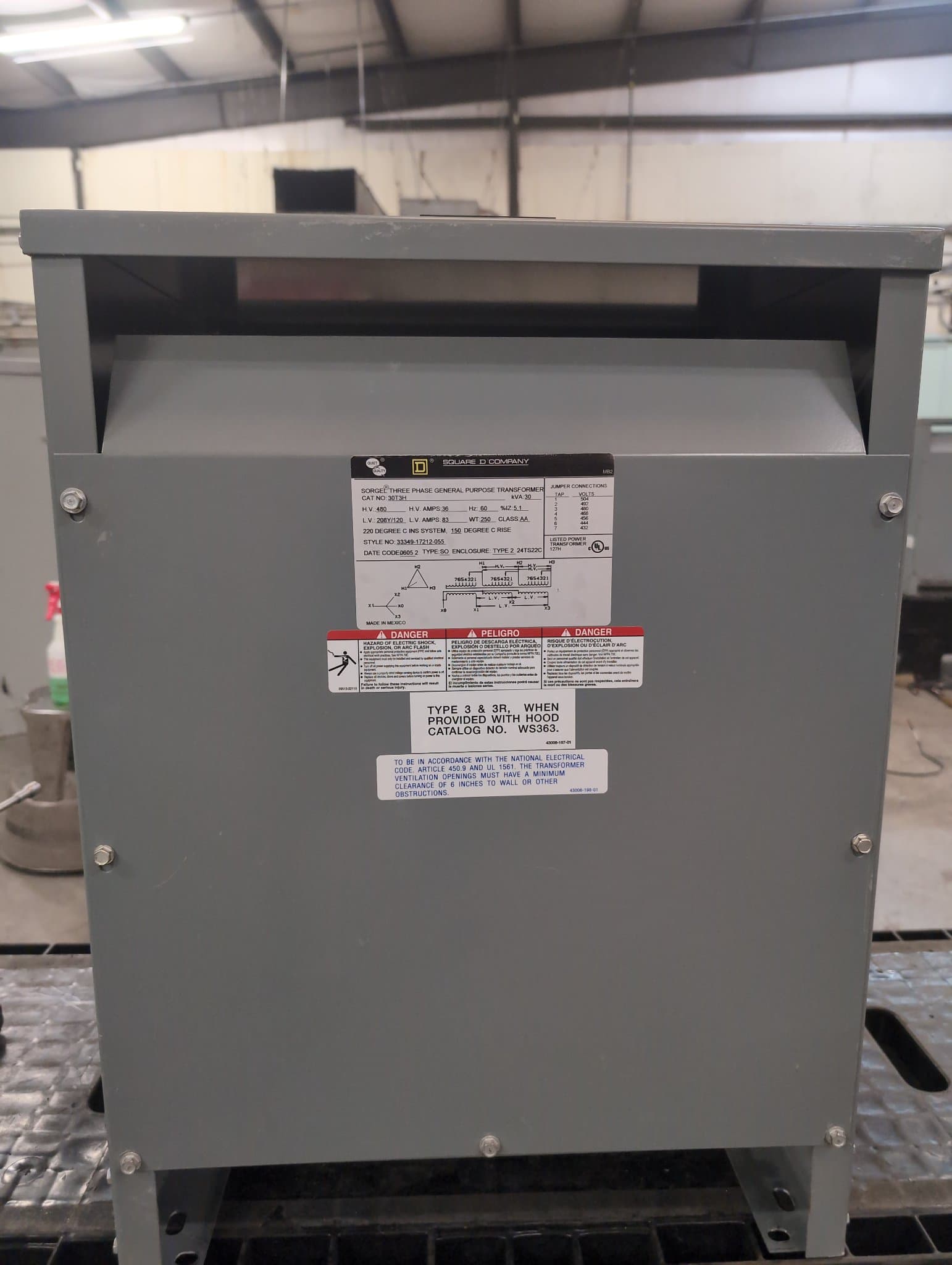Square D 30T3H Dry Type Transformer 30kVA 480V-208/120V Indoor