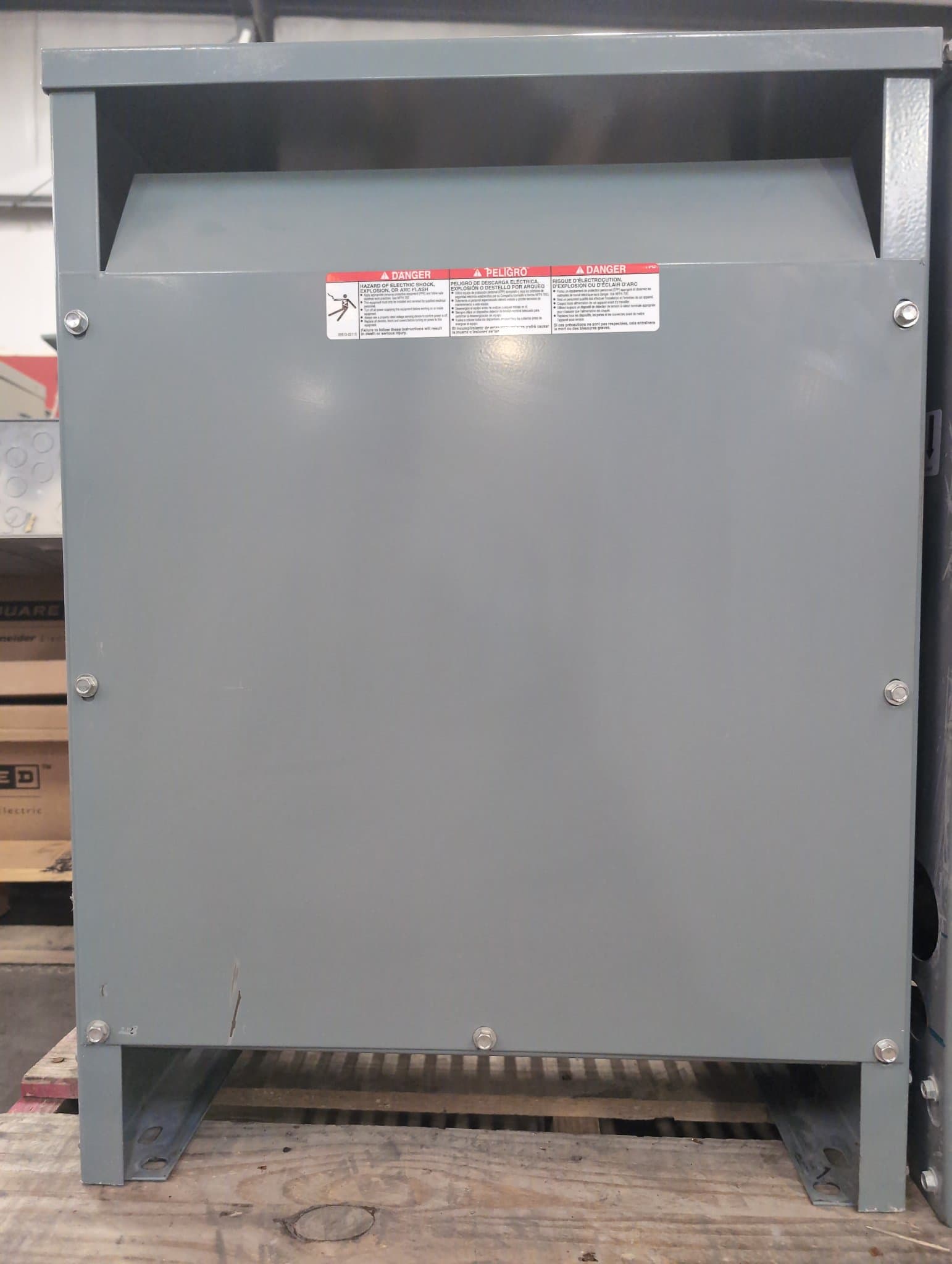 Square D EE15S3H Dry Type Transformers — image 1 of 10
