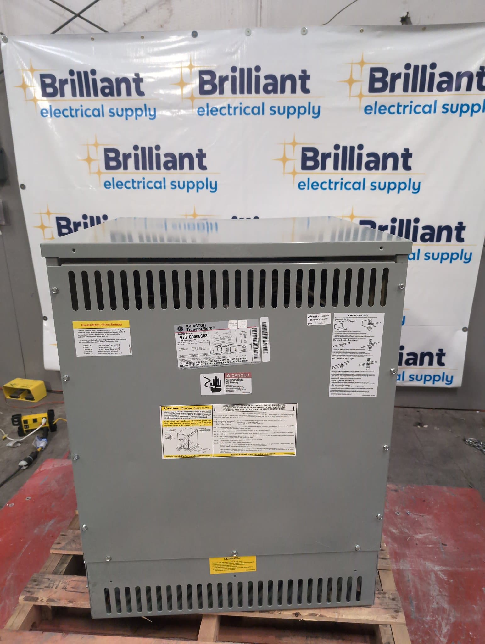 GE 9T31G0006G03 Dry Type Transformer 150kVA 480V/208-120V 3PH Type 2 – image 1