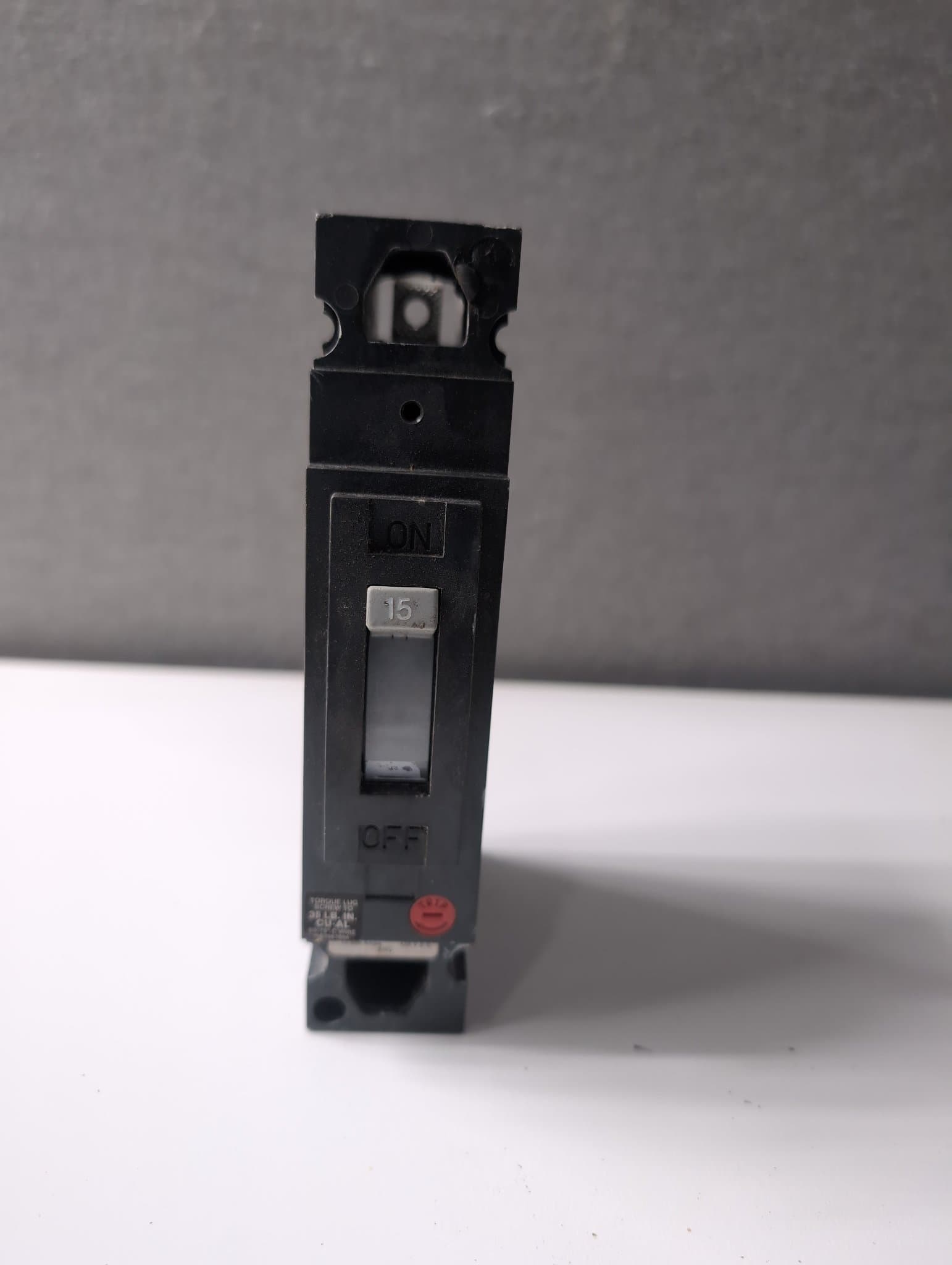 GE THED113015 Circuit Breaker 15A 1P 277V – image 1