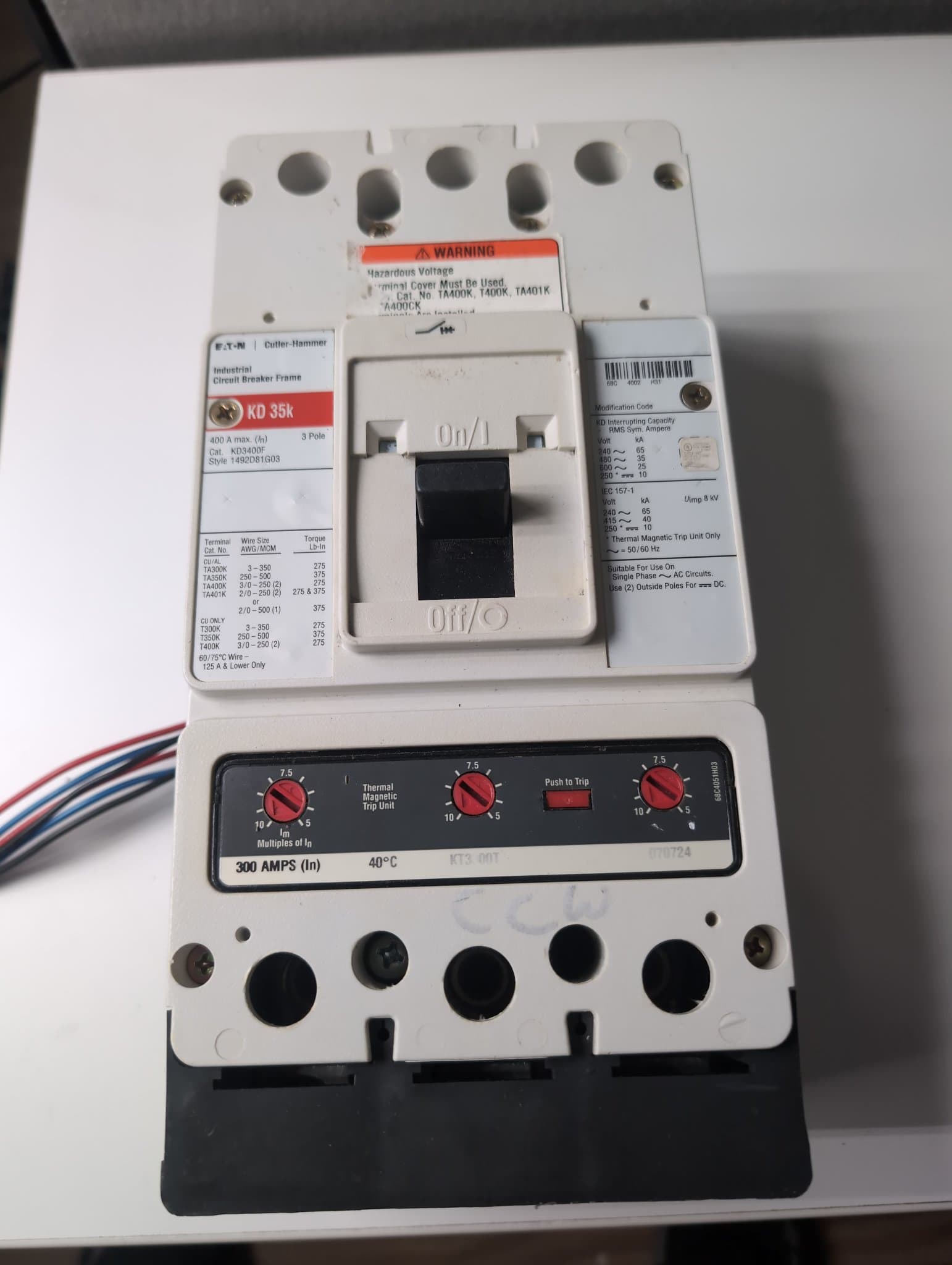 Eaton KD3400F Circuit Breaker 400A 600V 3P – image 1