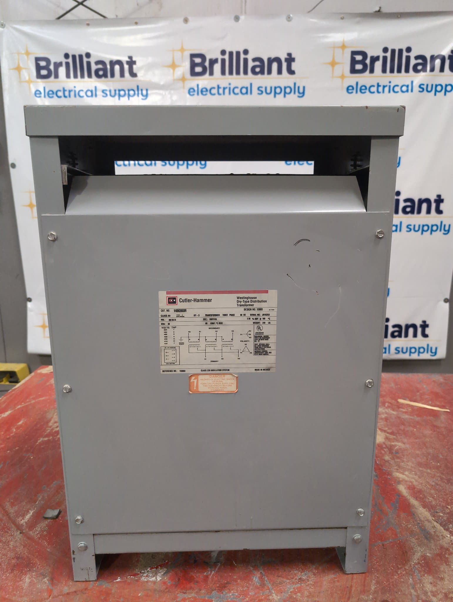 Westinghouse V48M28B30R 30kVA Dry Type Transformer 480V/208-120V NEMA 2