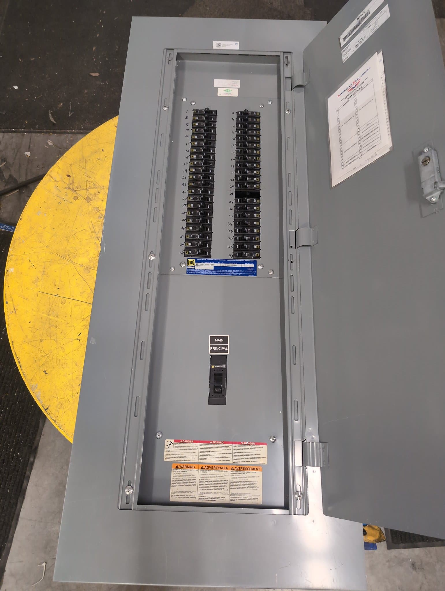 Square D NC50S NQ Panelboard 225A 208/120V 42 Cir MCB NEMA 1 – image 1