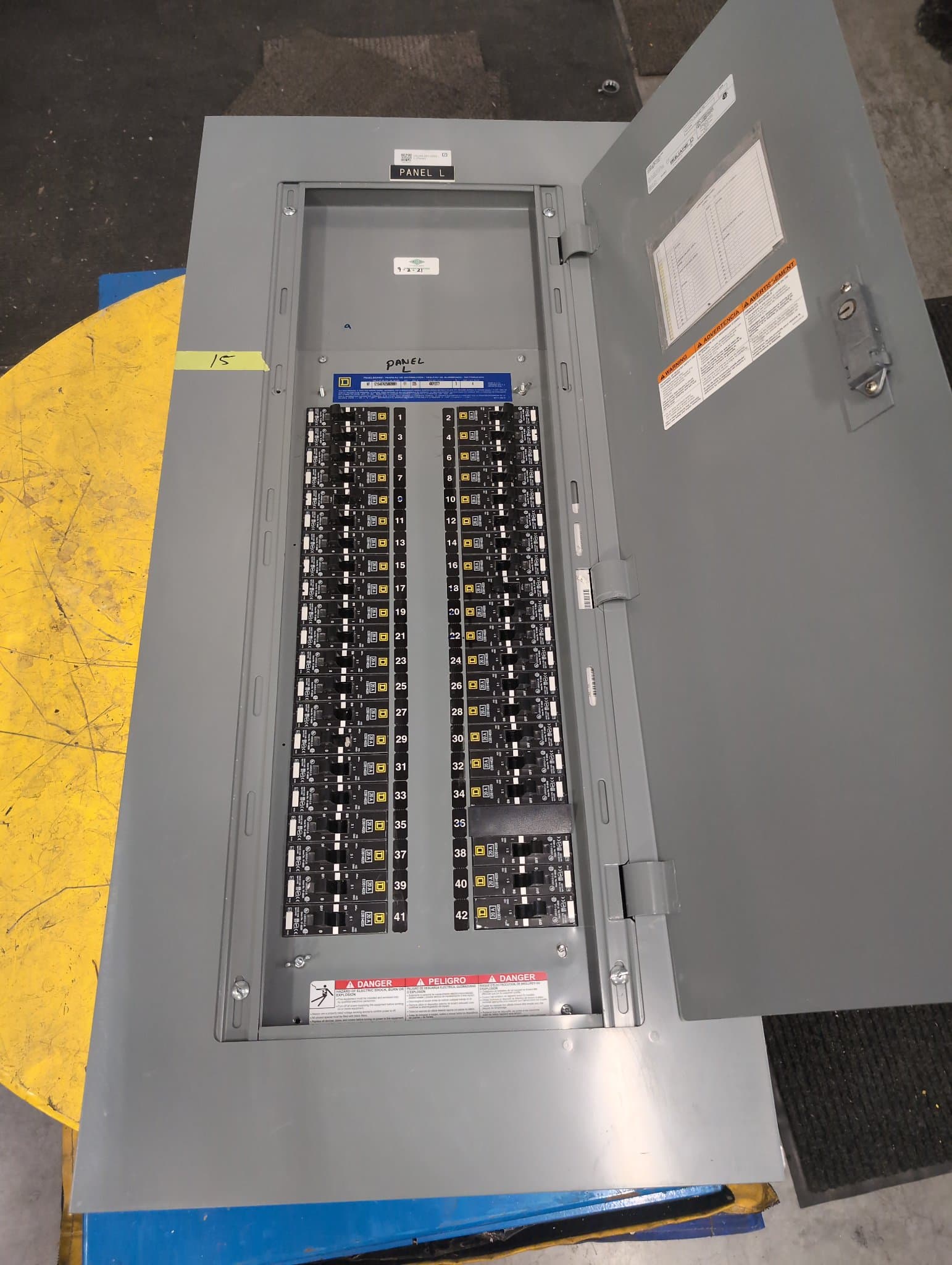 Square D NC44S NF Panelboard 225A 480/277V MLO 42 Cir NEMA 1 – image 1