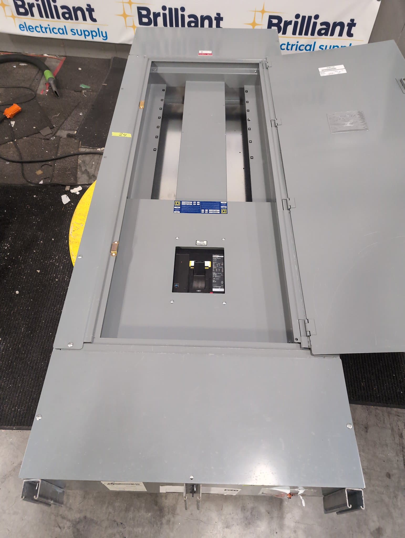 Square D HCM36916MP E1 Panelboard 600A 600-250V 72 Cir NEMA 1 – image 1