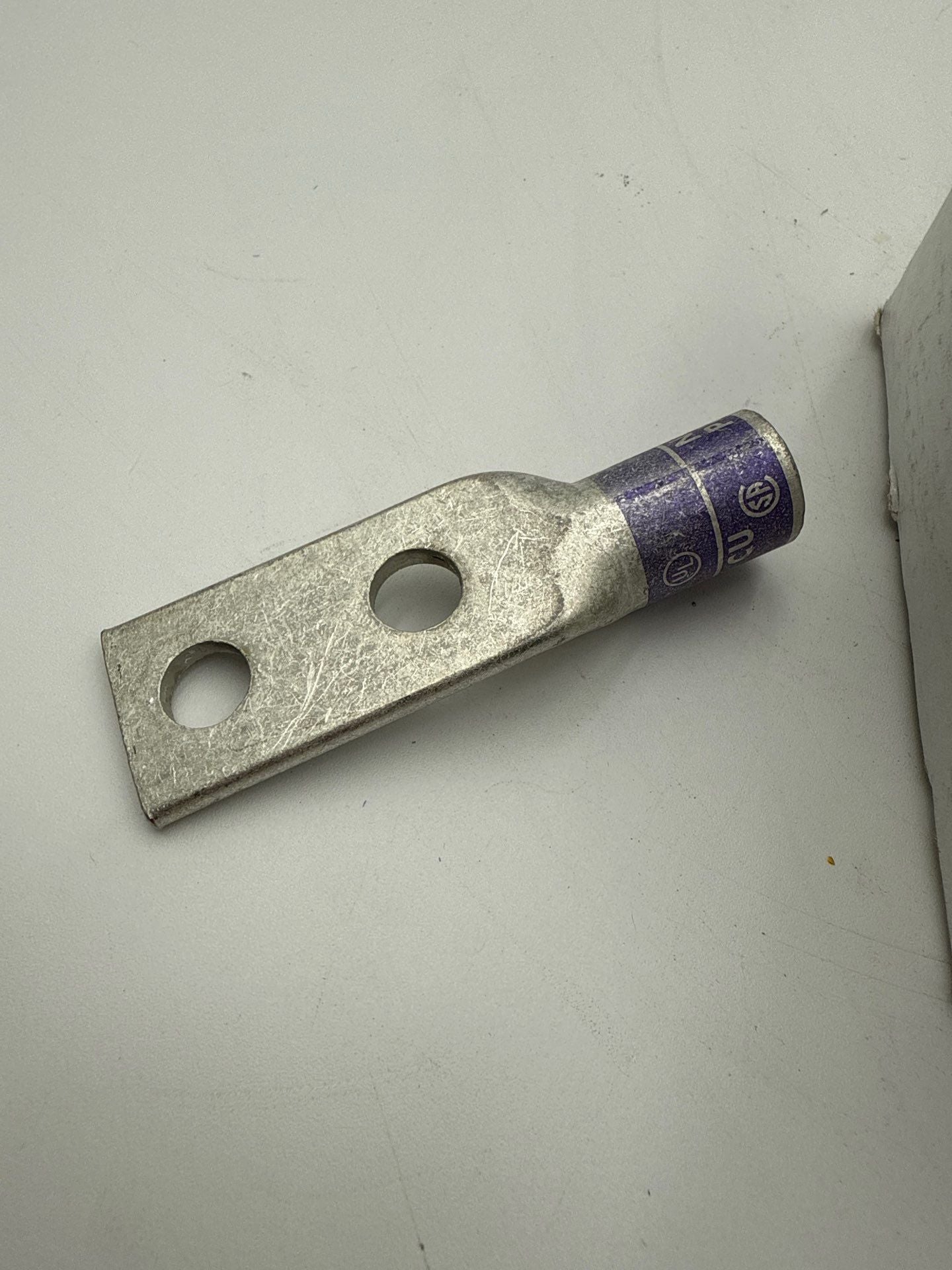 10PC Burndy YA28L-2TC38 4/0 AWG N200 Copper 2-Hole Compression Terminal New