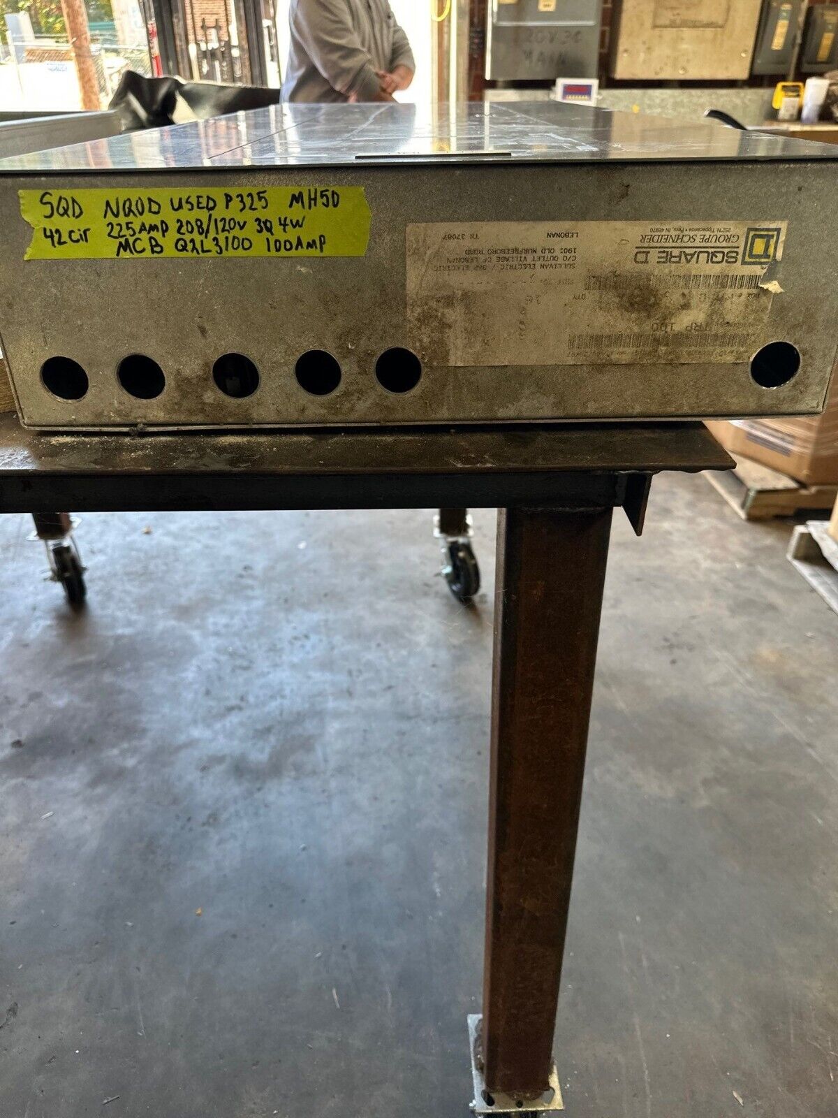 Square D NQOD Panelboard 225A 208Y/120V 3PH 42Cir 4W Indoor Encl MCB Q2L3100 P325 P324 Used