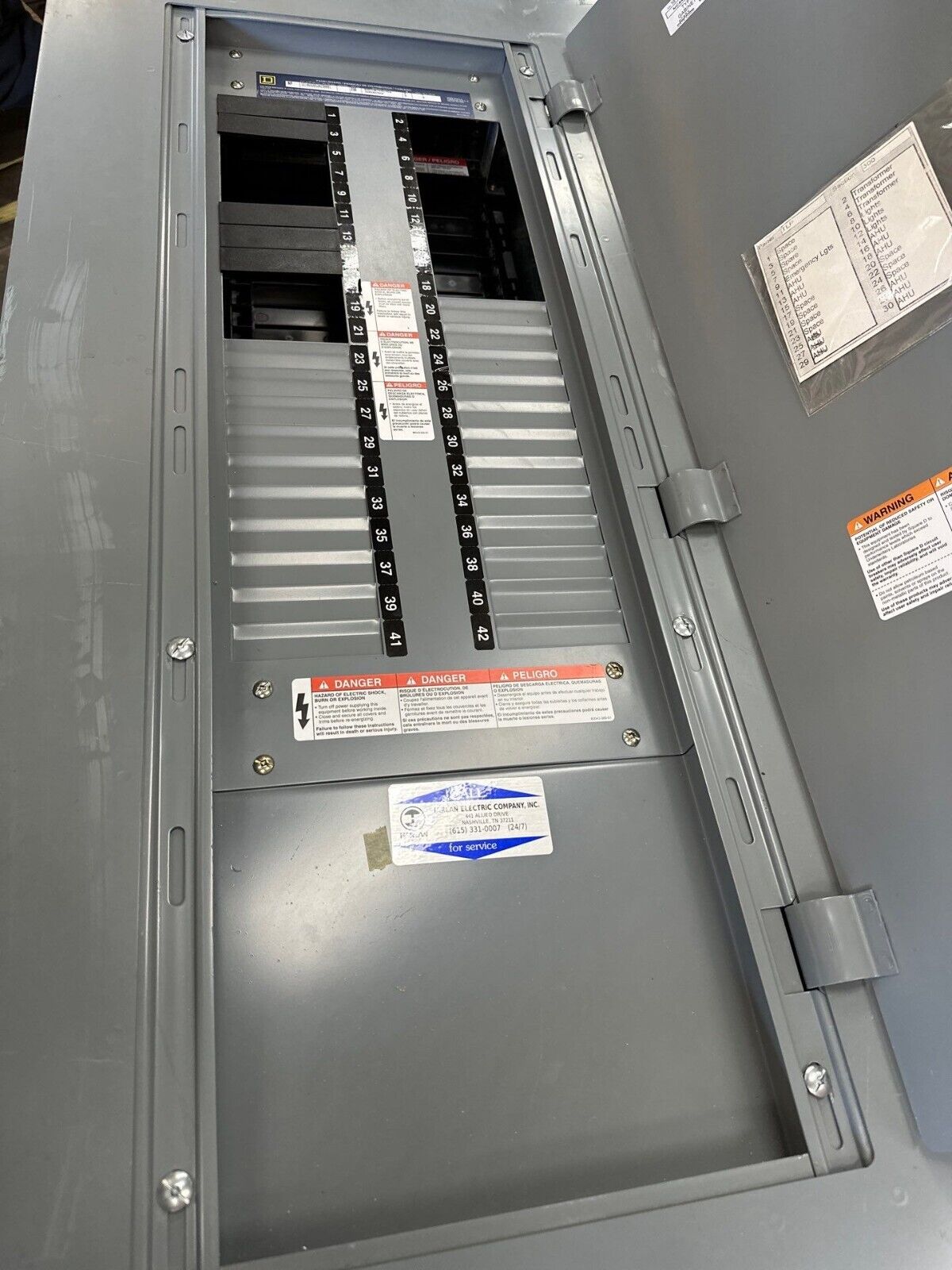 Square D NF Panelboard 250A 600Y/347V 3PH Main Lug MLO Indoor Encl 42 Circuit 4W P339 Used