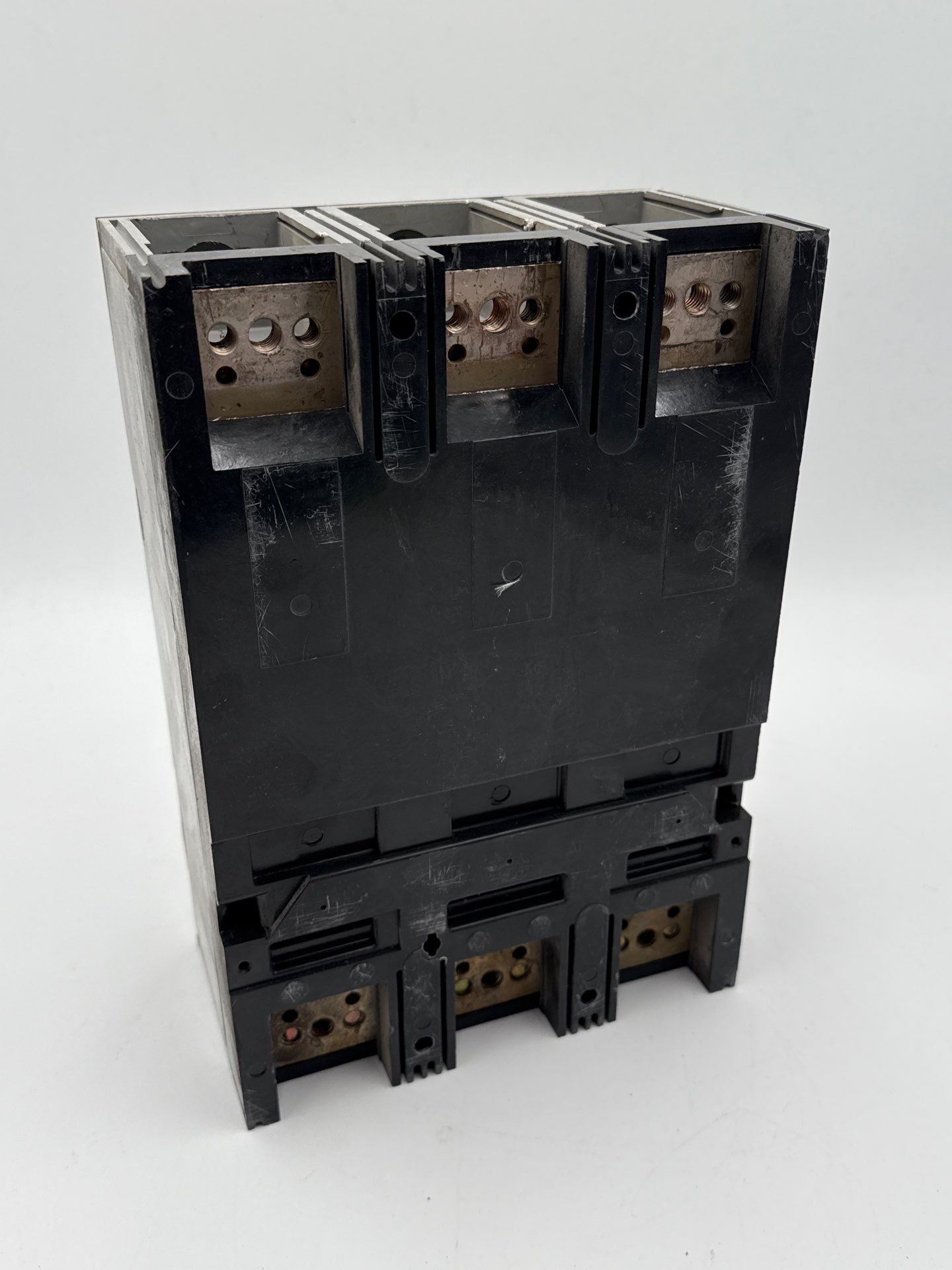 Siemens JXD23B300 Circuit Breaker 300A 3P 240V JXD2-A 300 Amp 3 Pole Used