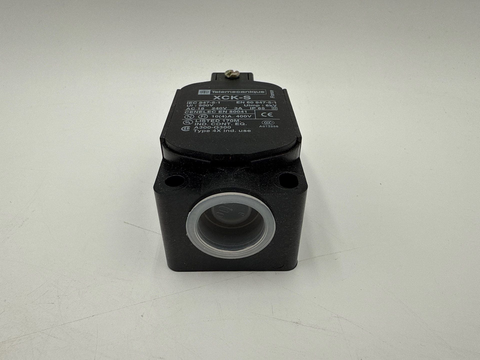 Telemecanique ZCK S1 Body Contact Limit Switch 3A 240V New