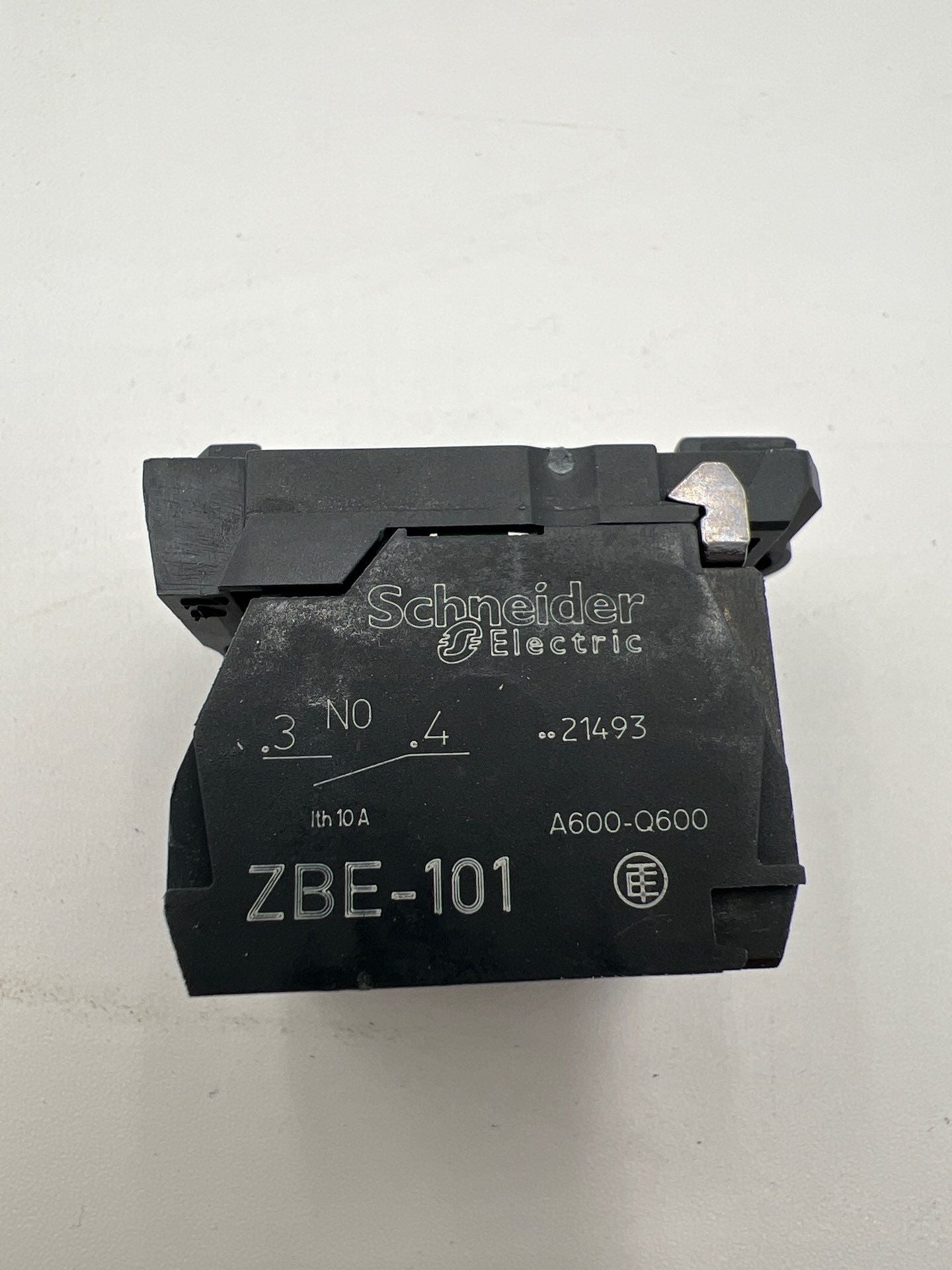 Square D ZB5AW065 New