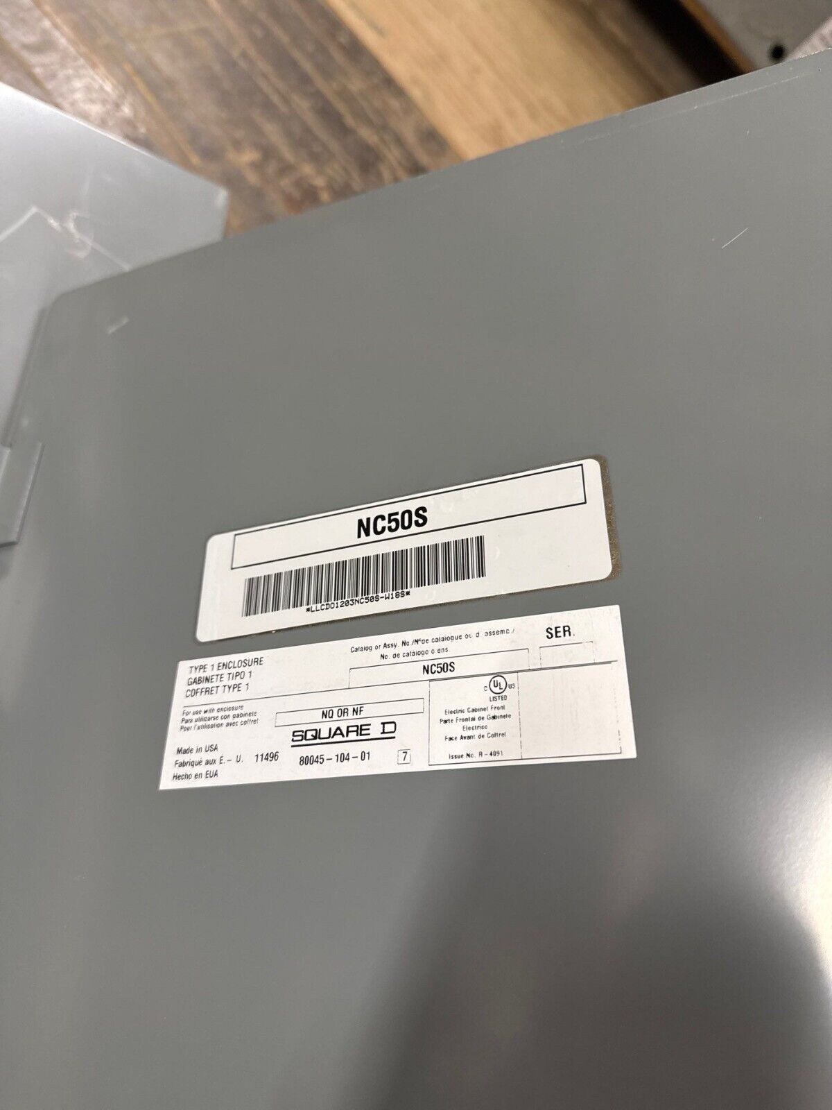 Square D NF Panelboard 100A 480V 3PH 3W Indoor Encl 42 Circuit MCB HDP36100 P431 Used