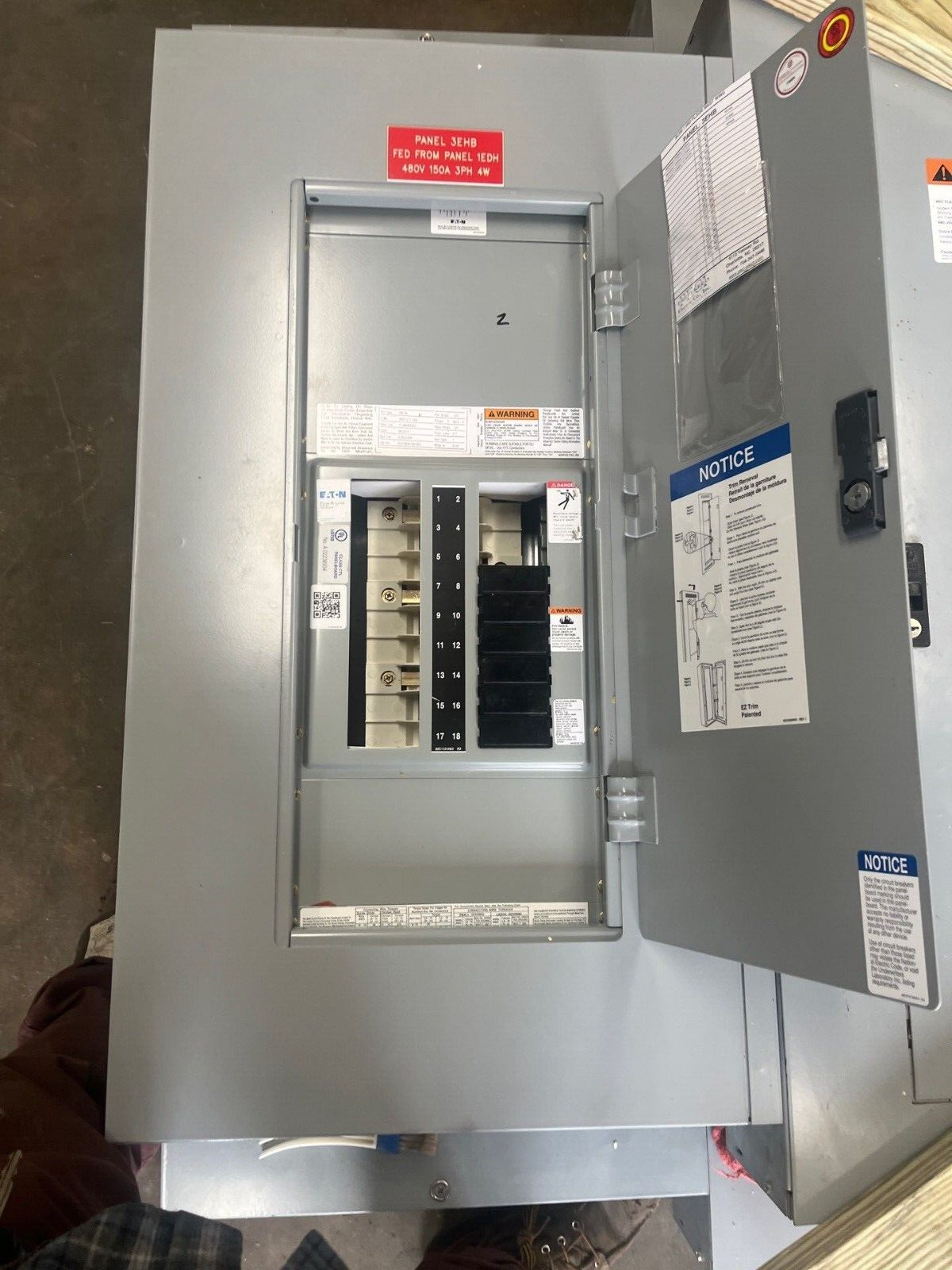 Eaton PRL2A Panelboard 125A 480/277V 3PH 4W Indoor Encl 18 Circuit MLO EZB2036R P603 Used