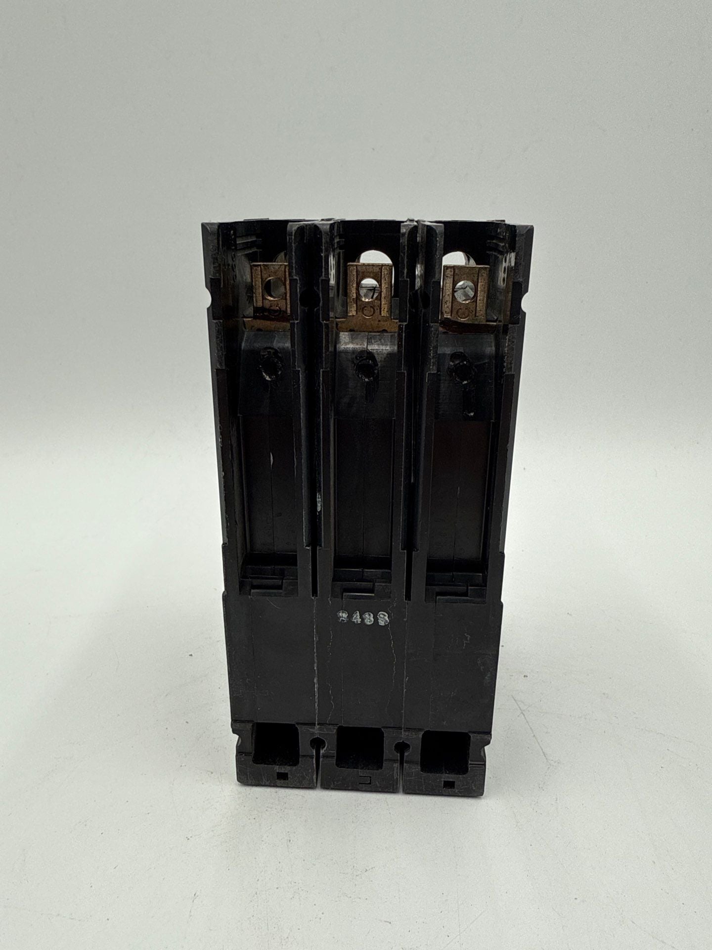 Siemens ITE ED23B100 Circuit Breaker 100A 3P 240V ED2 100 Amp 3 Pole Used