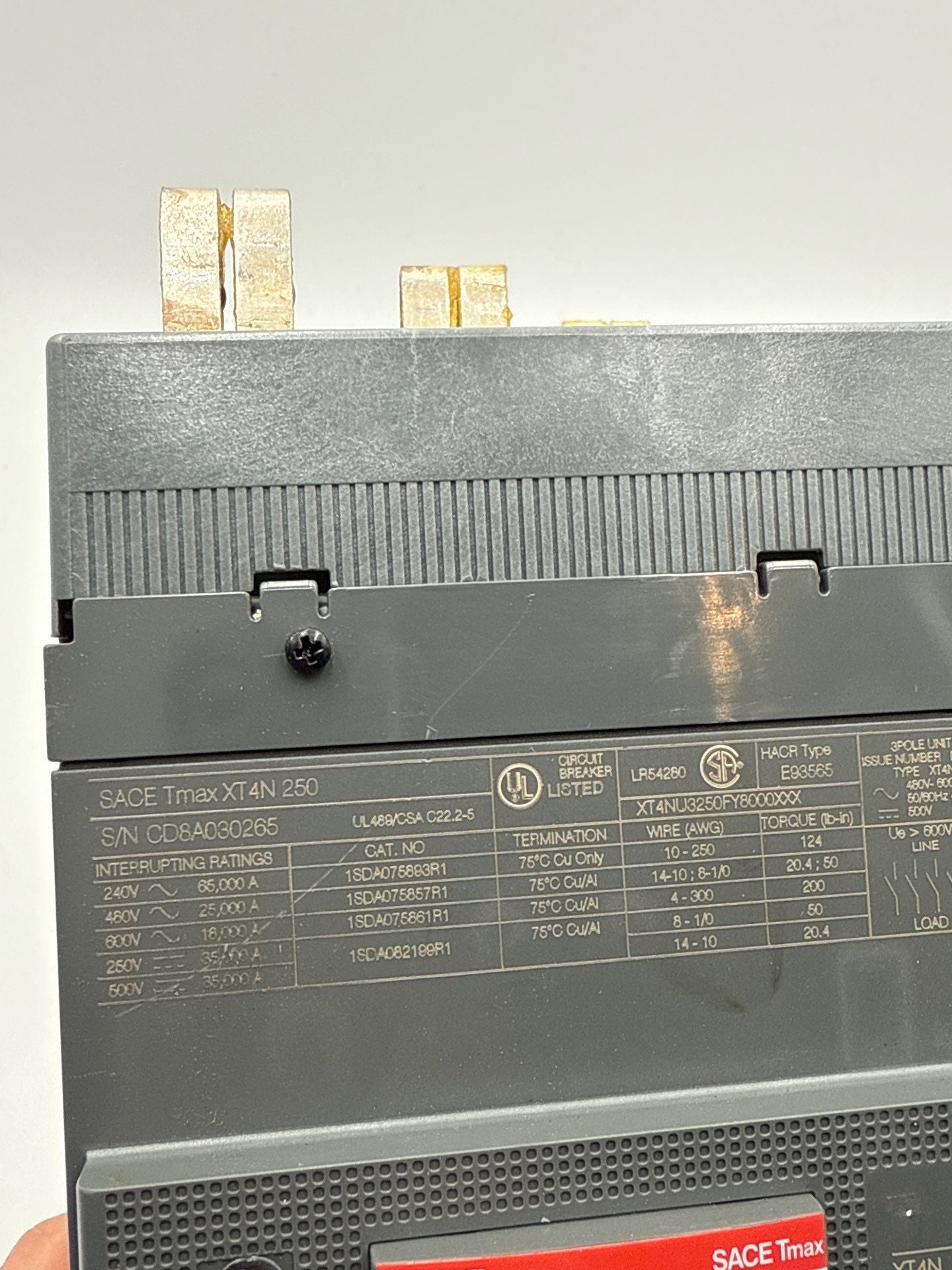 ABB XT4NU3250FY8000XXX Circuit Breaker 250A 3P 600V SACE Tmax XT4N 250 Used