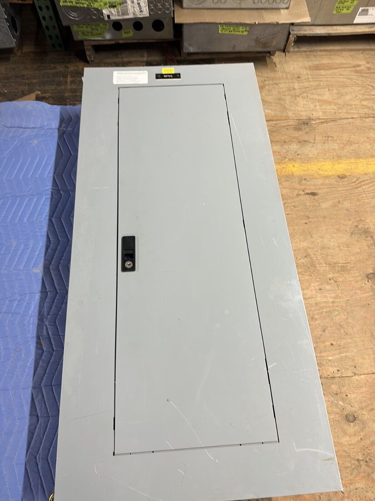 GE AQF3421ABX Panelboard 125A 208Y/120V 3PH 42 CIR Indoor Main THQB32100 MCB P030 Used