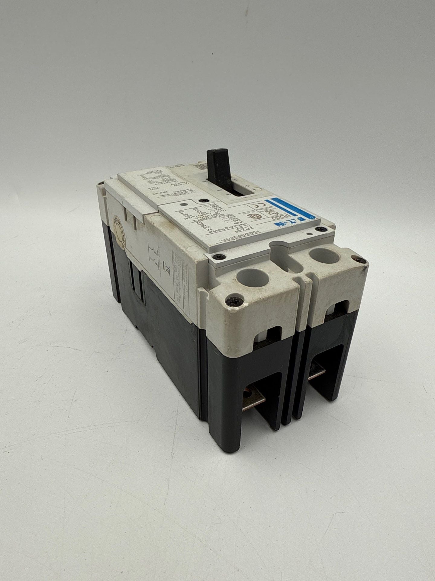 Eaton PDG22M0020TFFL Circuit Breaker 20A 600V 2P Bolt On 20 Amp 2 Pole PDG2 Used