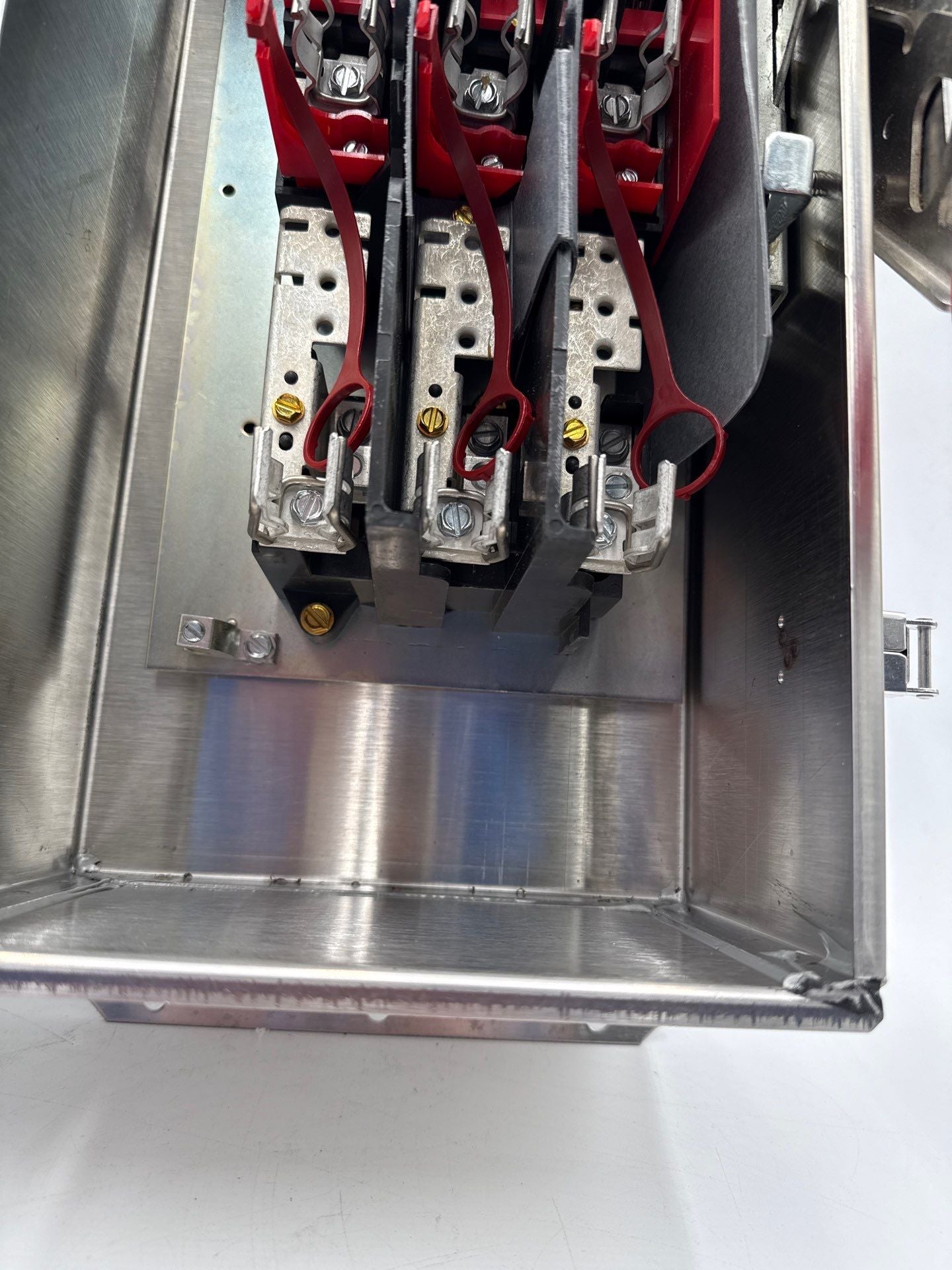 Eaton DH362FWK Safety Disconnect Switch 60A 3P 600V Nema 4 Encl 60 Amp 3 Pole Used