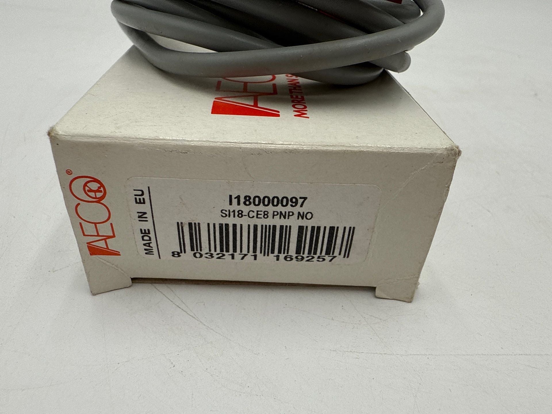 AECO SI18-CE8 PNP NO Inductive Proximity Sensor M18 Thread 8mm Distance New