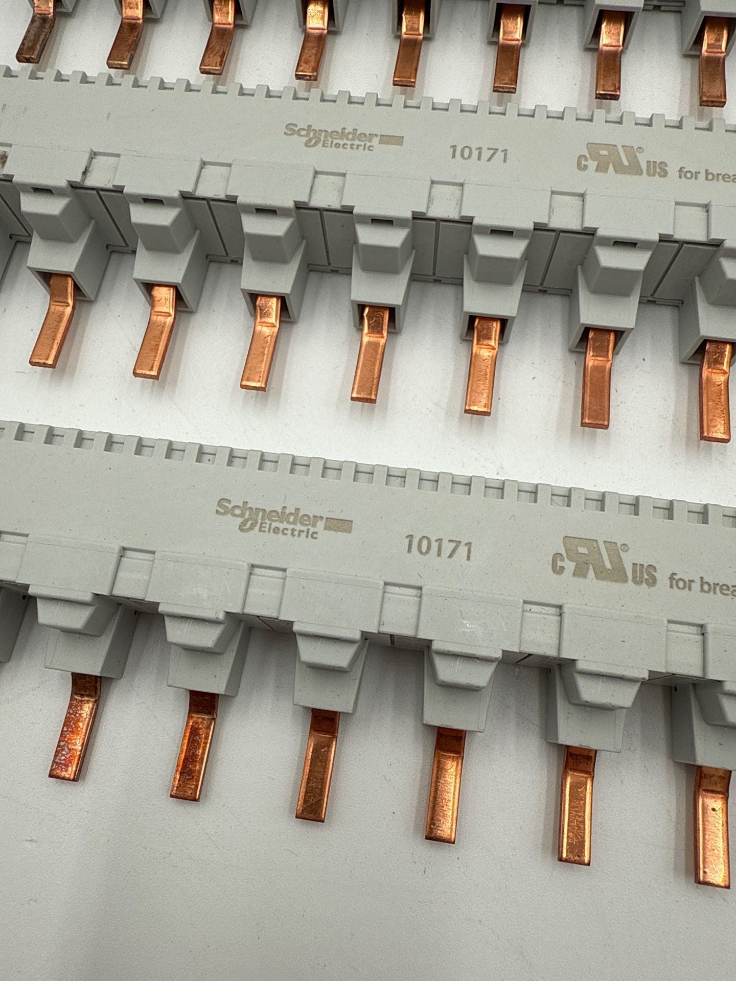 Schneider Electric 10171 Set of 5 Comb Busbar C60 UL489 1P 240V New