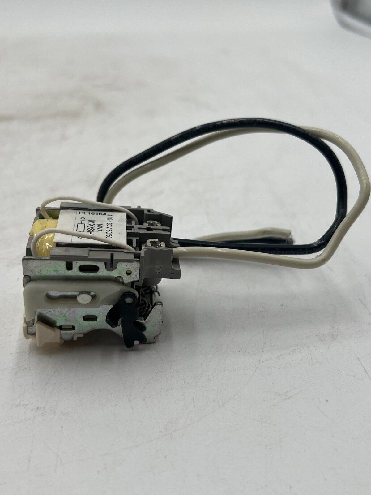 Square D AAV37273-XB Used