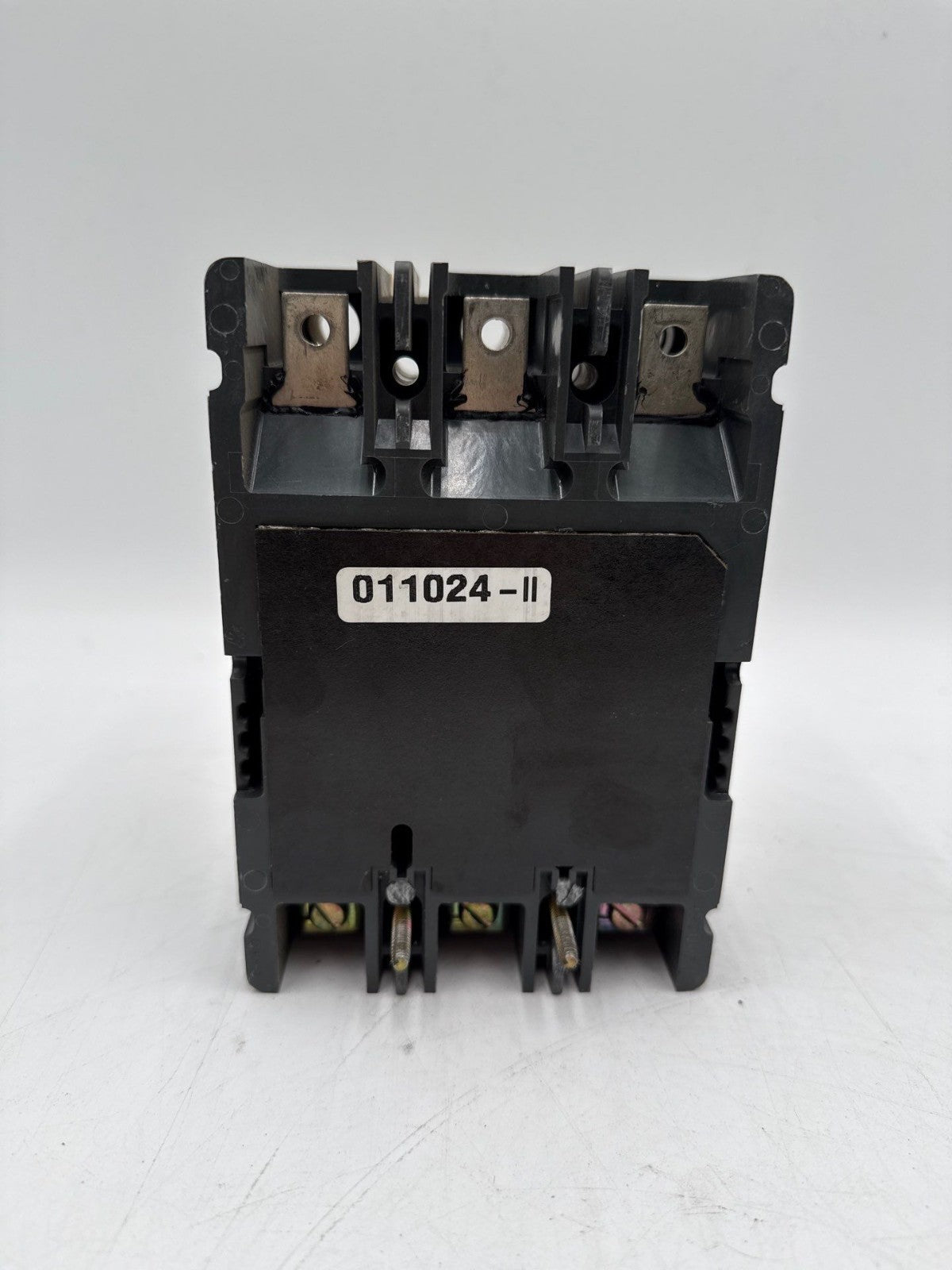 Cutler Hammer EHD3050 Circuit Breaker 50A 3P 480V 3PH EHD 14k 50 Amp 3 Pole Used