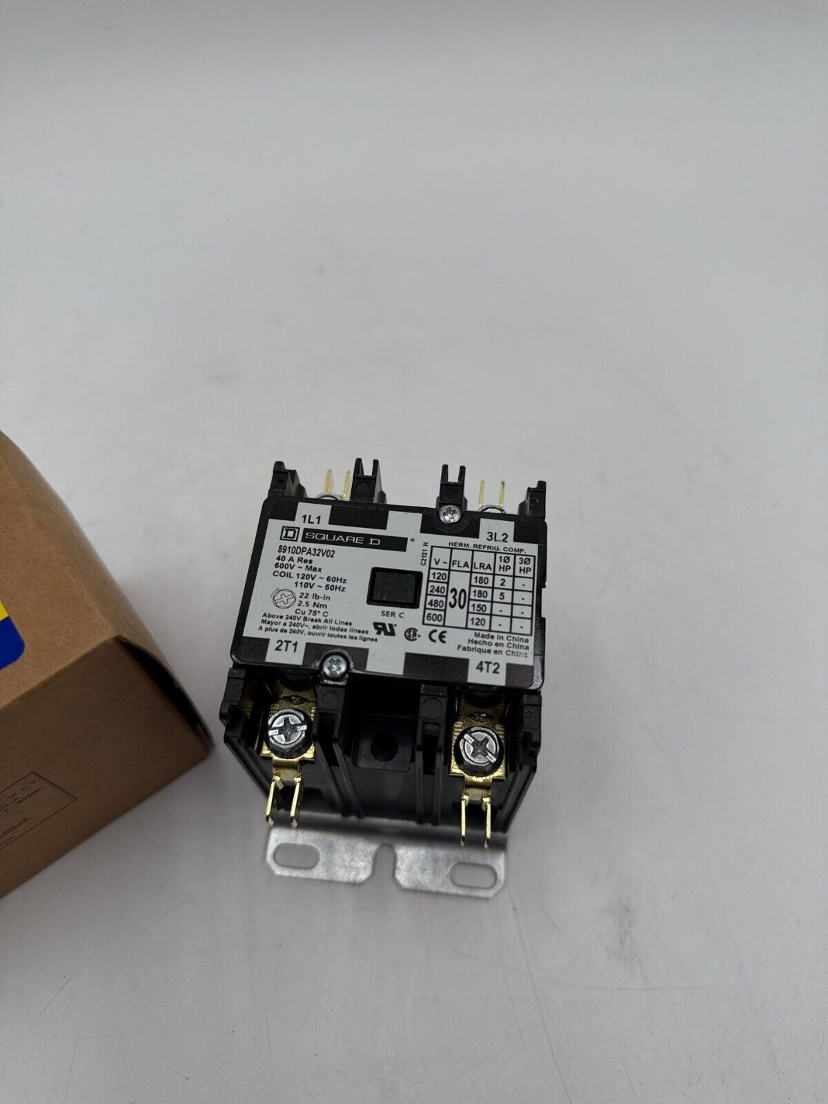 Square D 8910DPA32V02 New