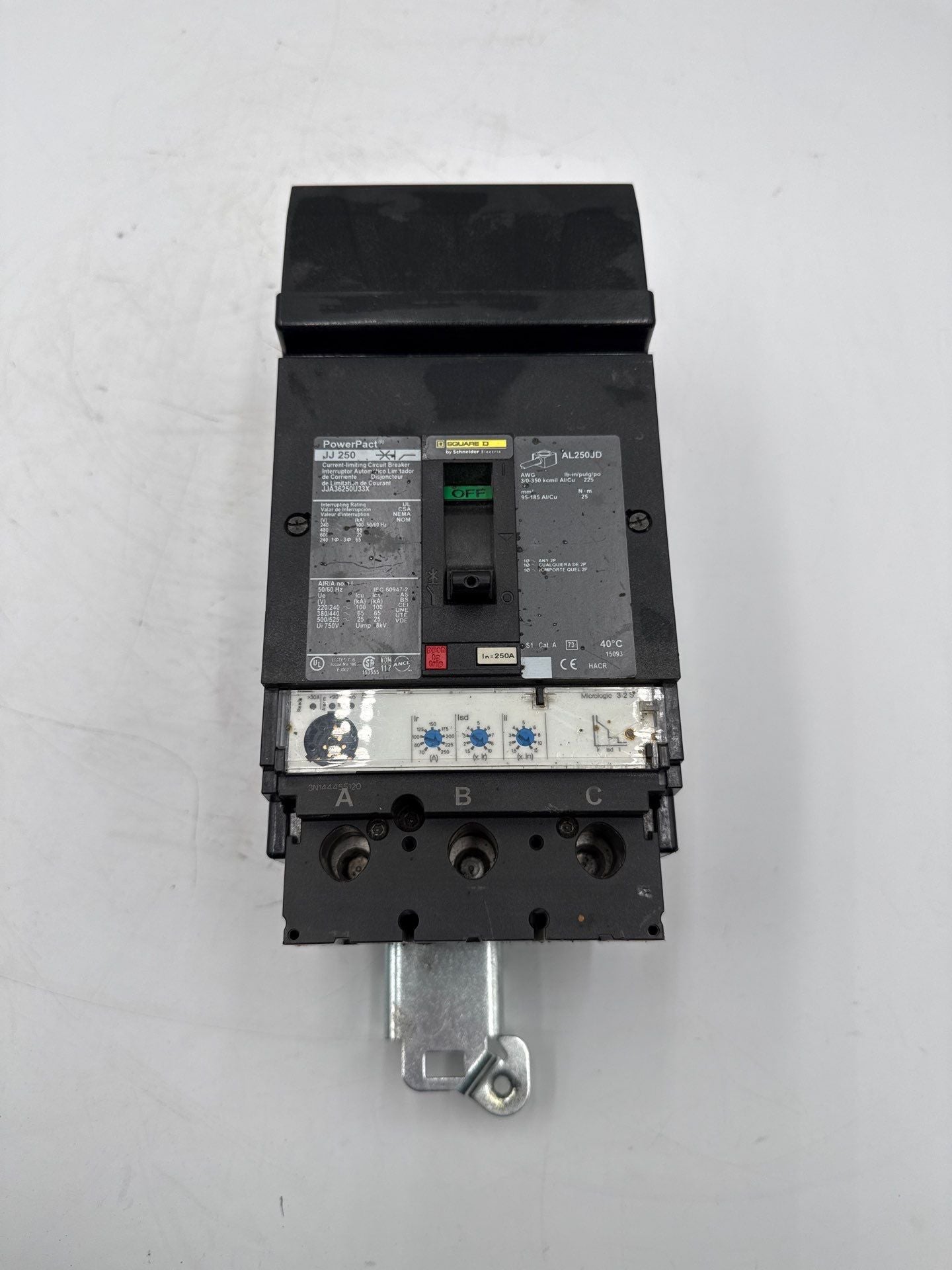 Square D JJA36250U33X I-Line Circuit Breaker 250A 3P 600V JJA 250 Amp 3 Pole Used