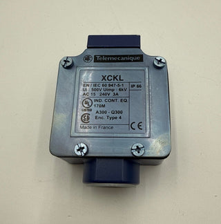 Telemecanique ZCKL1H7 XCKL Metal Limit Switch Body 2-Pole 1 NC 1 NO 1/2" NPT New