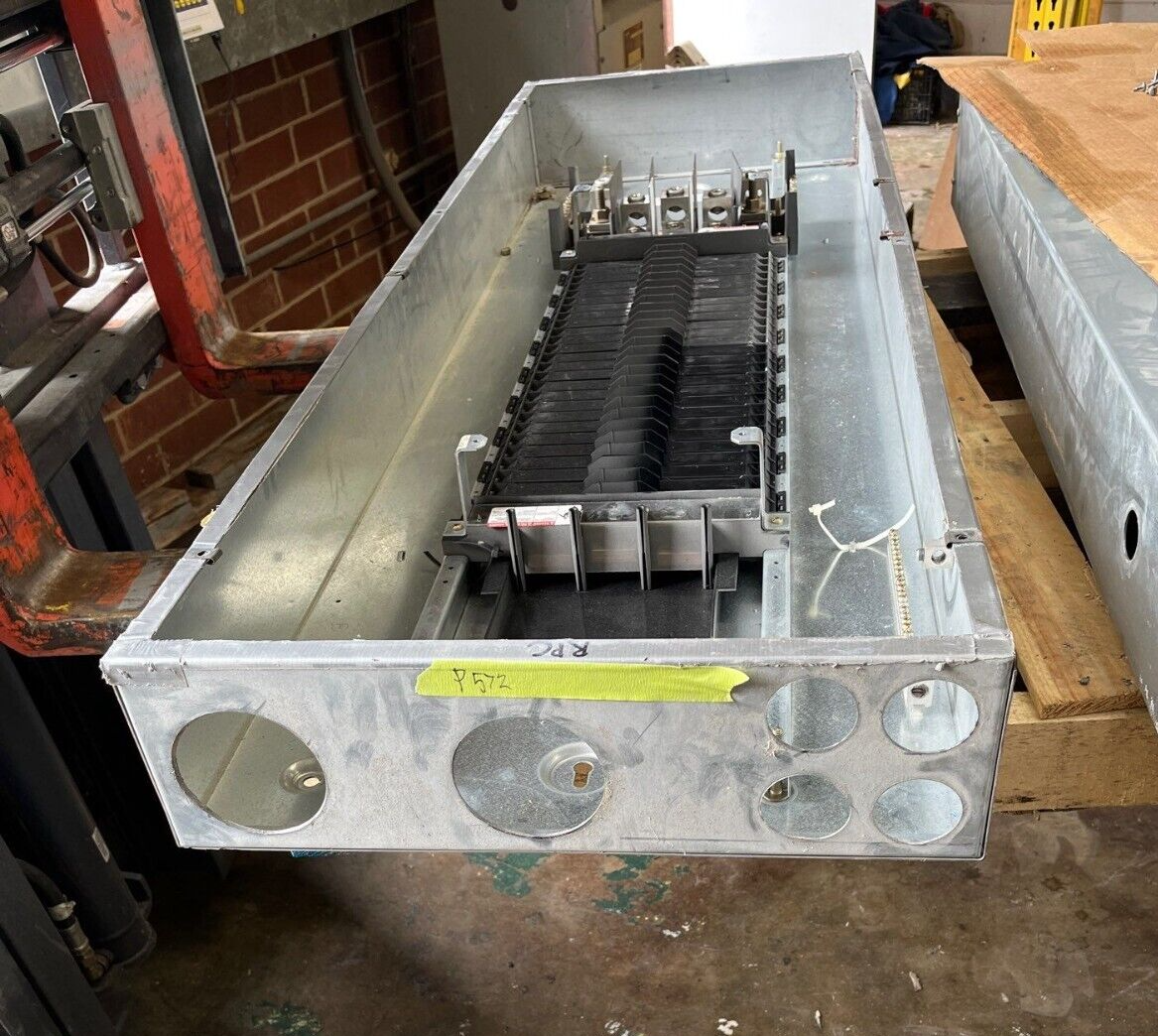 Square D NF Panelboard 600A 480/277V 3PH 4W 54 Circuit Main Lug MLO Indoor Encl P572 Used