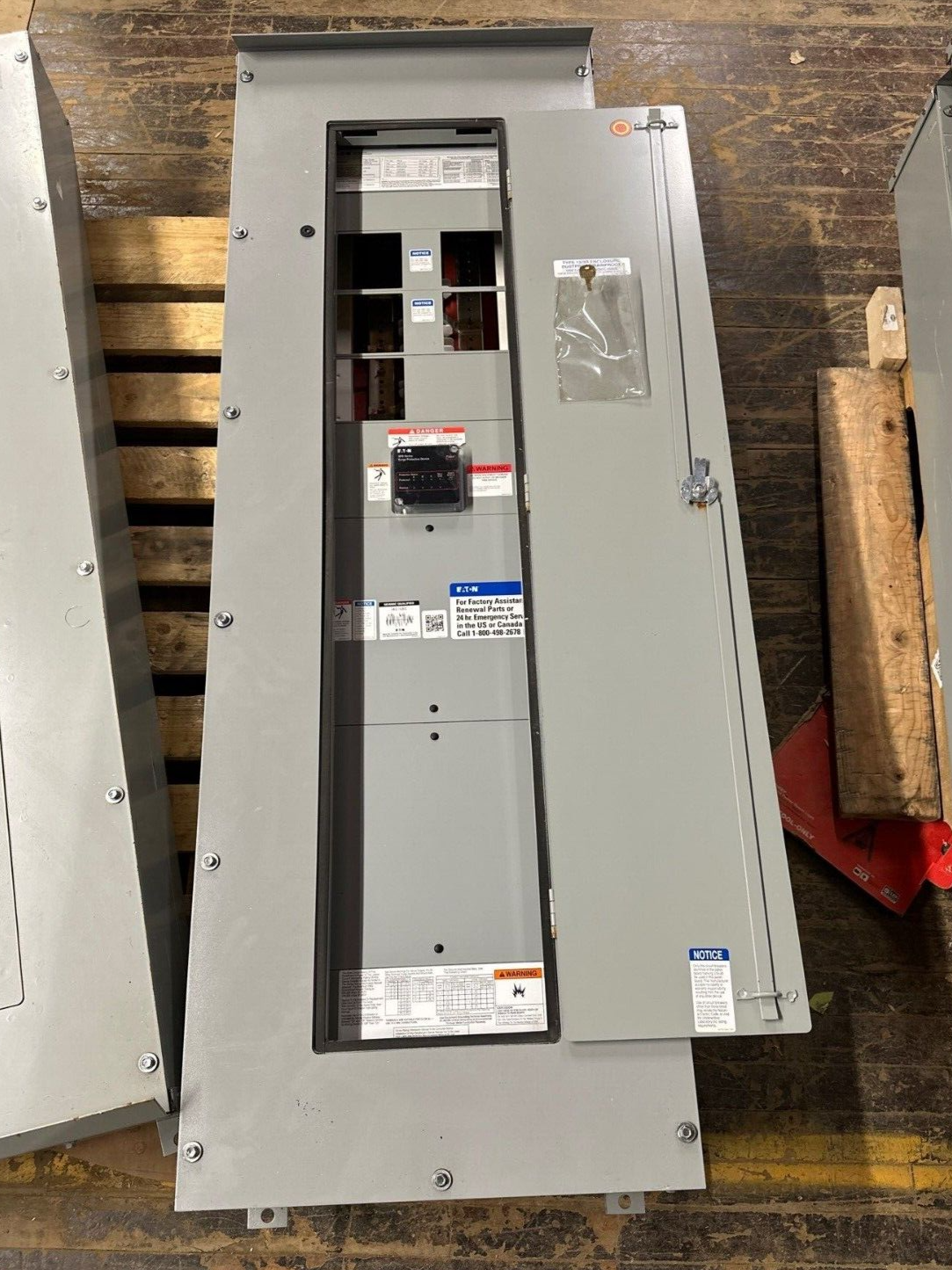 Eaton PRL3A Panelboard 400A 480Y/277V 3PH 4W 3R Outdoor Encl MLO 18 Cir Main Lug P281 Used