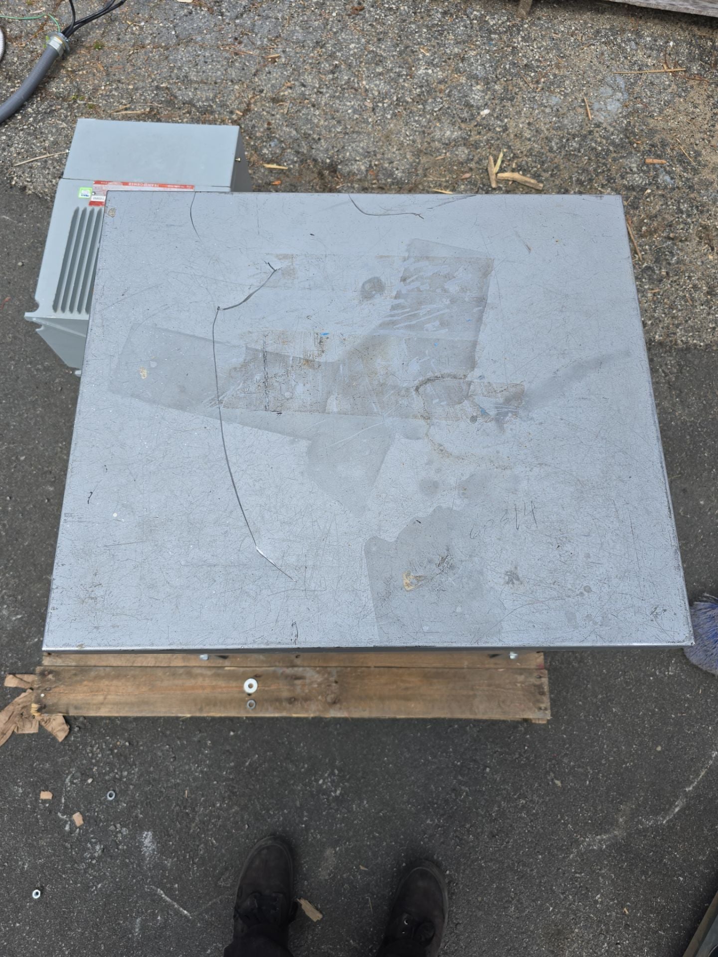 30KVA Dongan 73-6230SH Transformer Pri 480V Sec 240V 3PH 3R Encl Outdoor Used