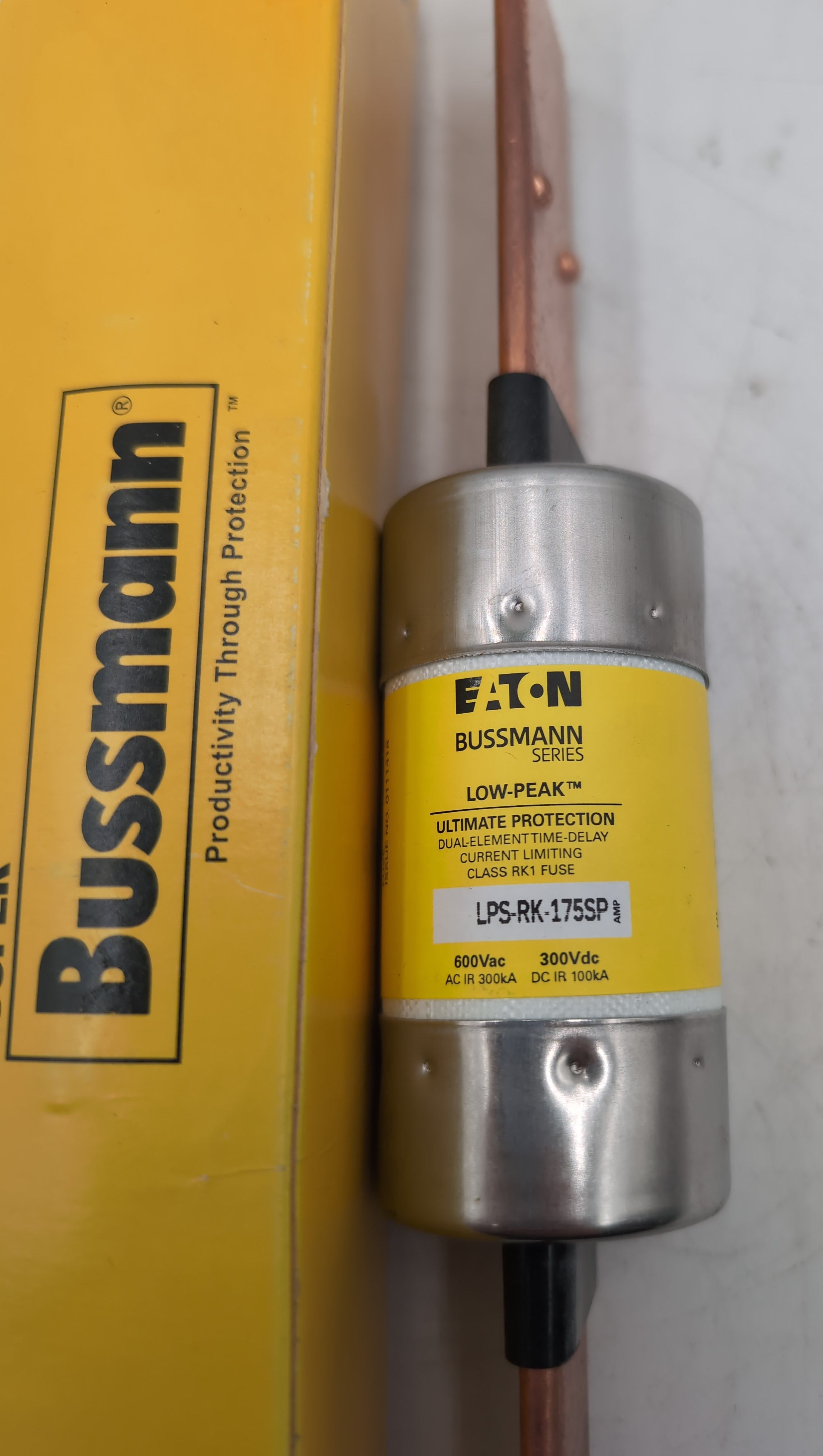 Bussmann LPS-RK-175SP Low Peak Fuse 175Amp 600V Class RK1 Time Delay NEW New
