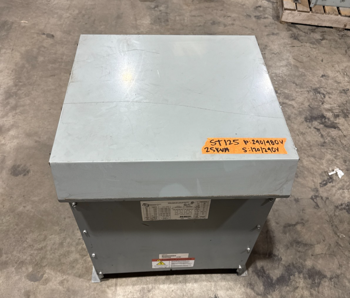 25kVA Hammond NMF025LE Transformer Pri 240/480V Sec 120/240V 1PH Outdoor 3R Encl Used