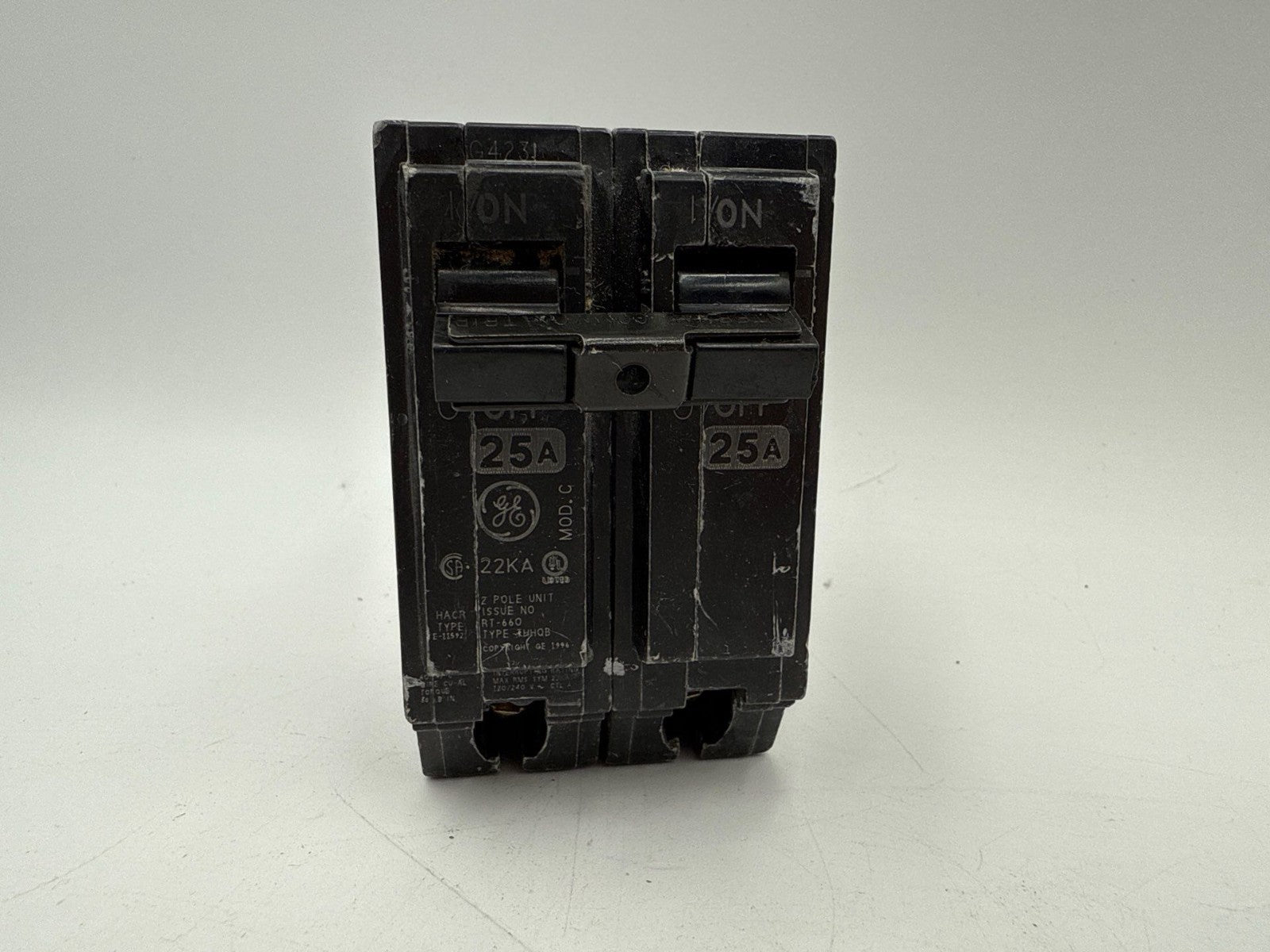 GE THHQB2125 Circuit Breaker 25A 2P 240V 22kA THHQB 25 AMP 2 Pole Bolt On New