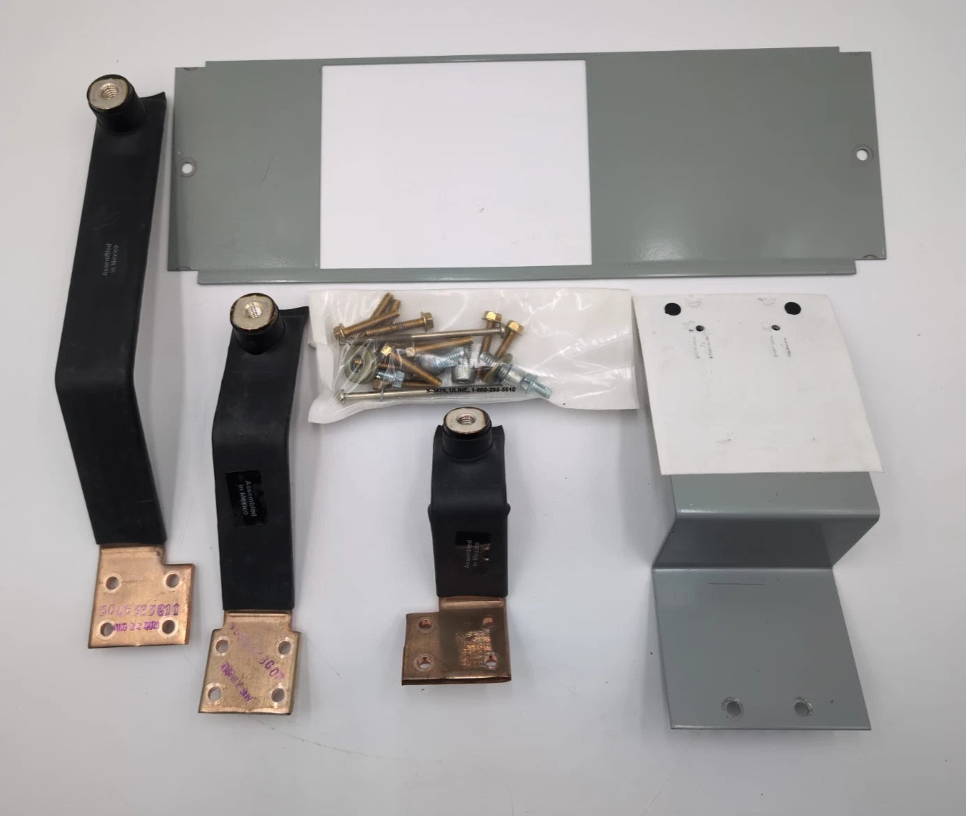 Eaton KPRL4LG 600A 600V Mounting Kit 3P 600 Amp LGH LGE Breakers Single 17" Long Used